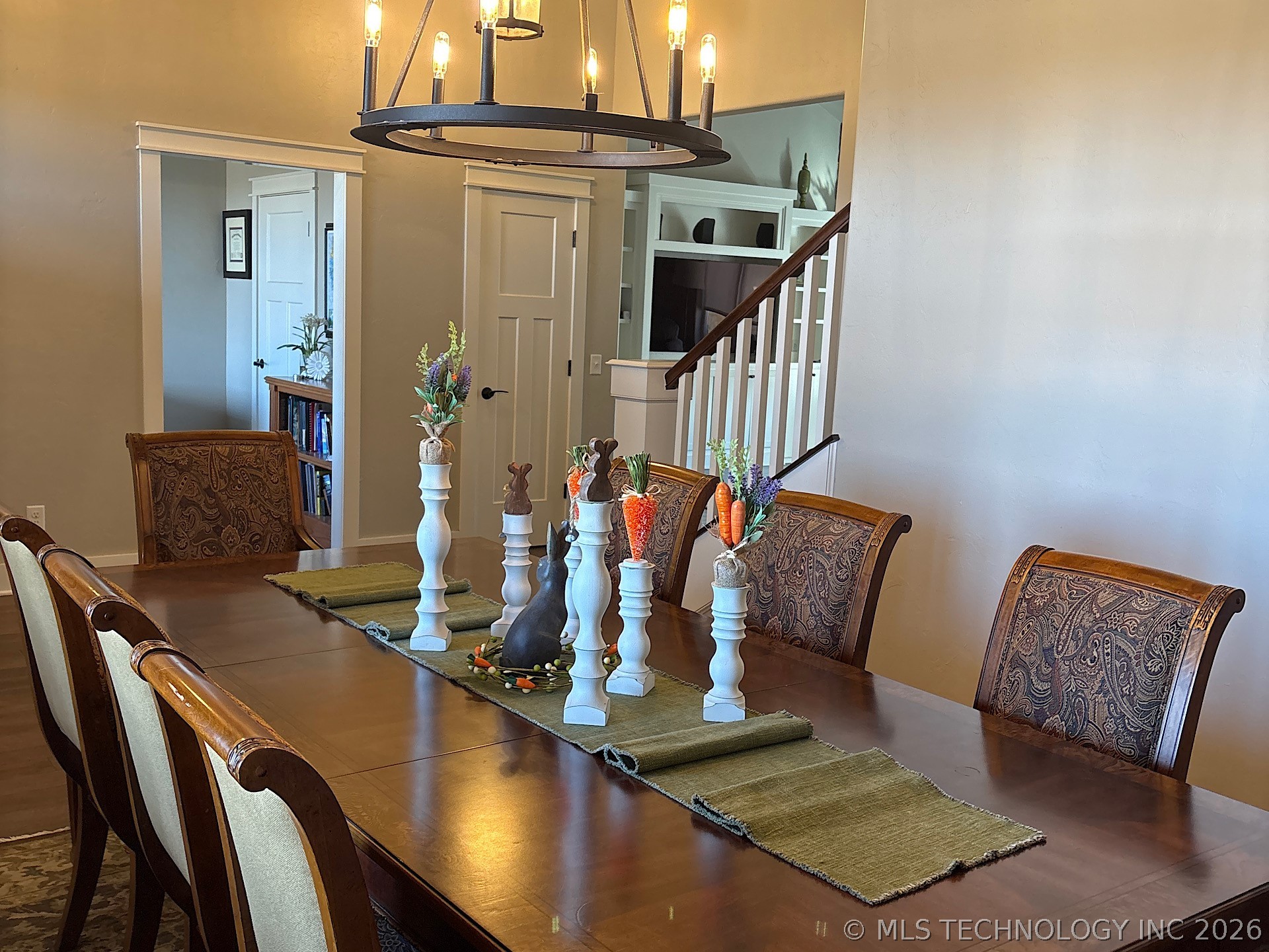 2323 N Oak Grove Road Property Photo 15