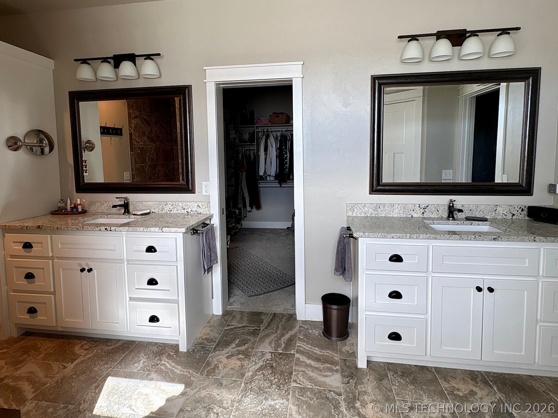 2323 N Oak Grove Road Property Photo 47