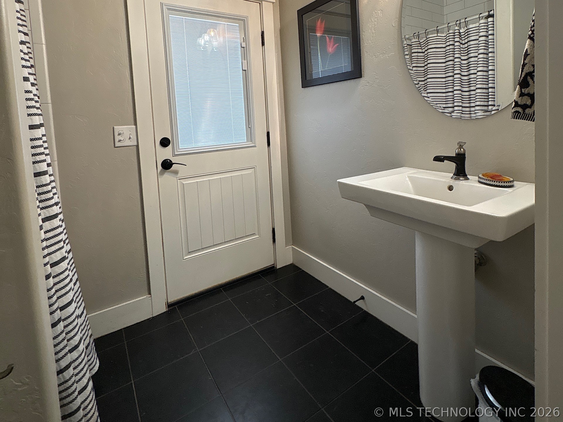 2323 N Oak Grove Road Property Photo 55