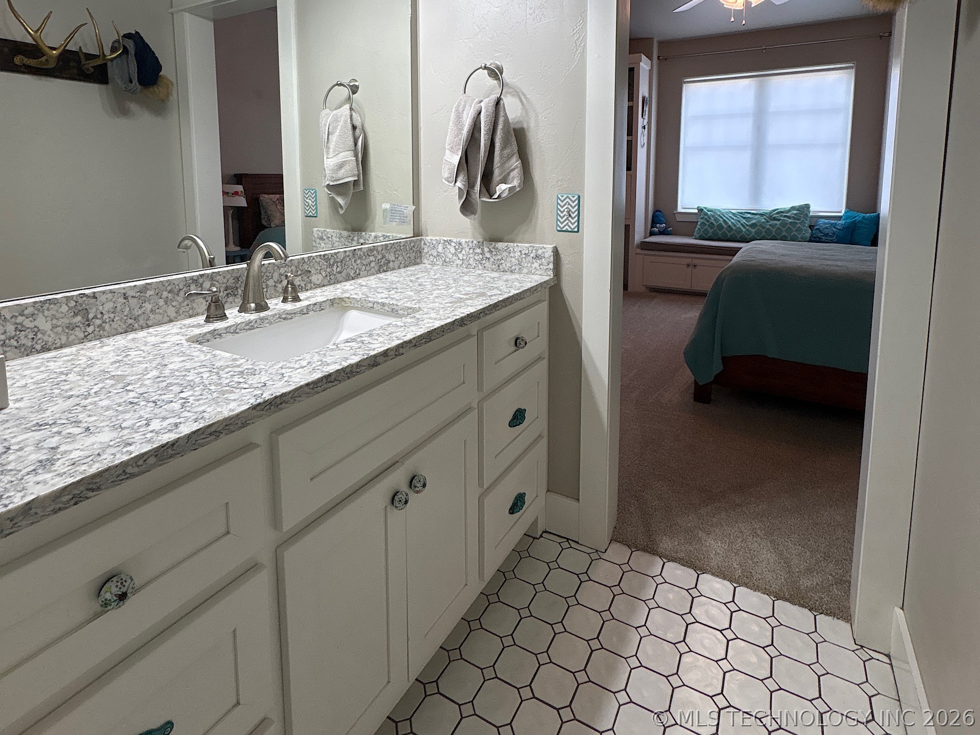 2323 N Oak Grove Road Property Photo 63