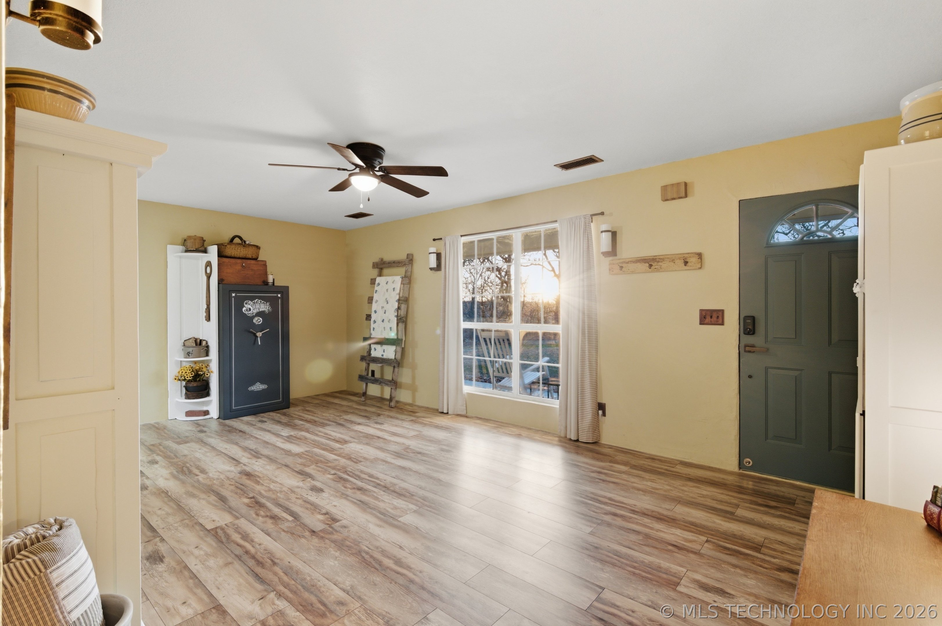 448 Springview Drive Property Photo 9