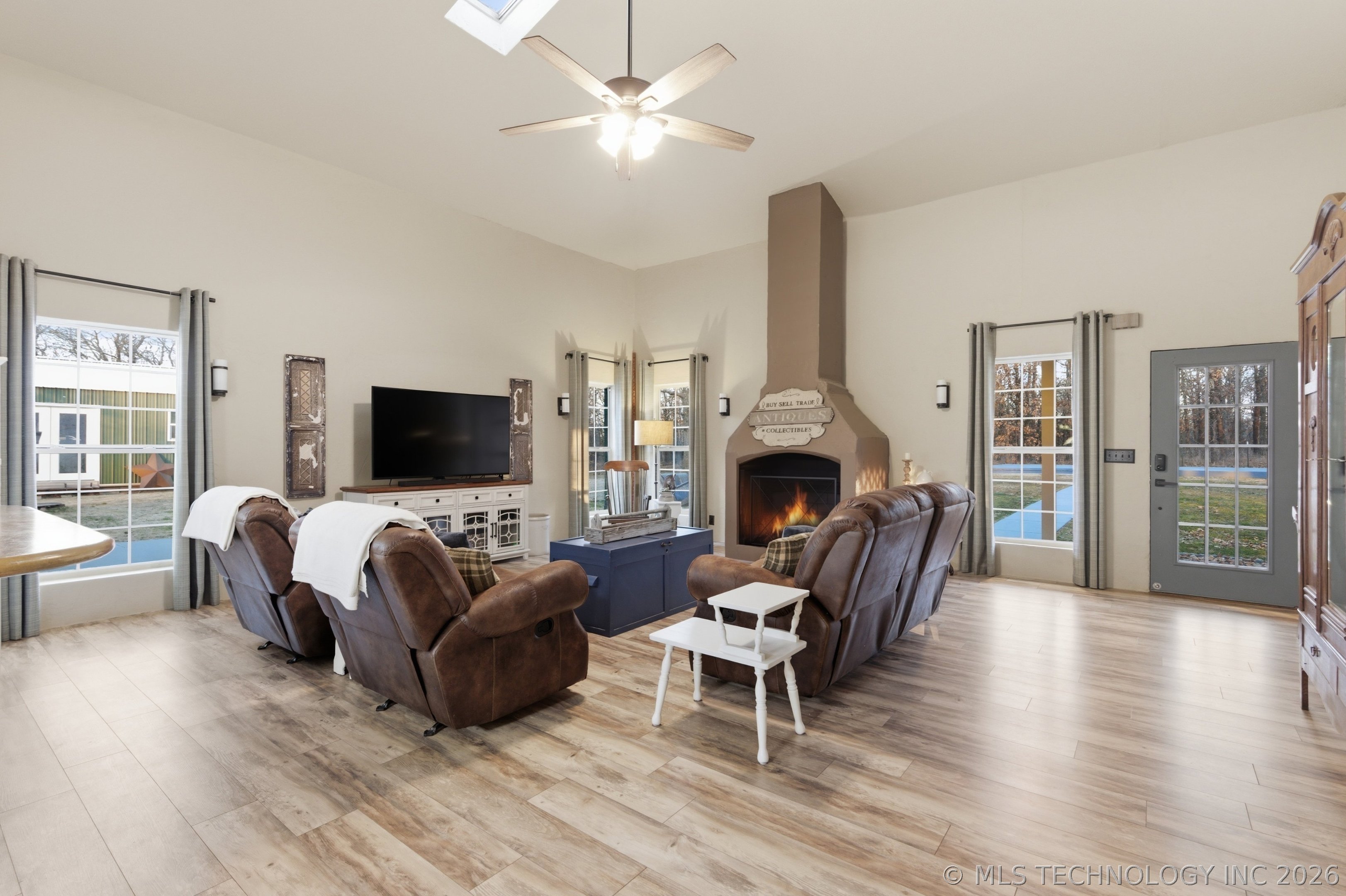 448 Springview Drive Property Photo 10