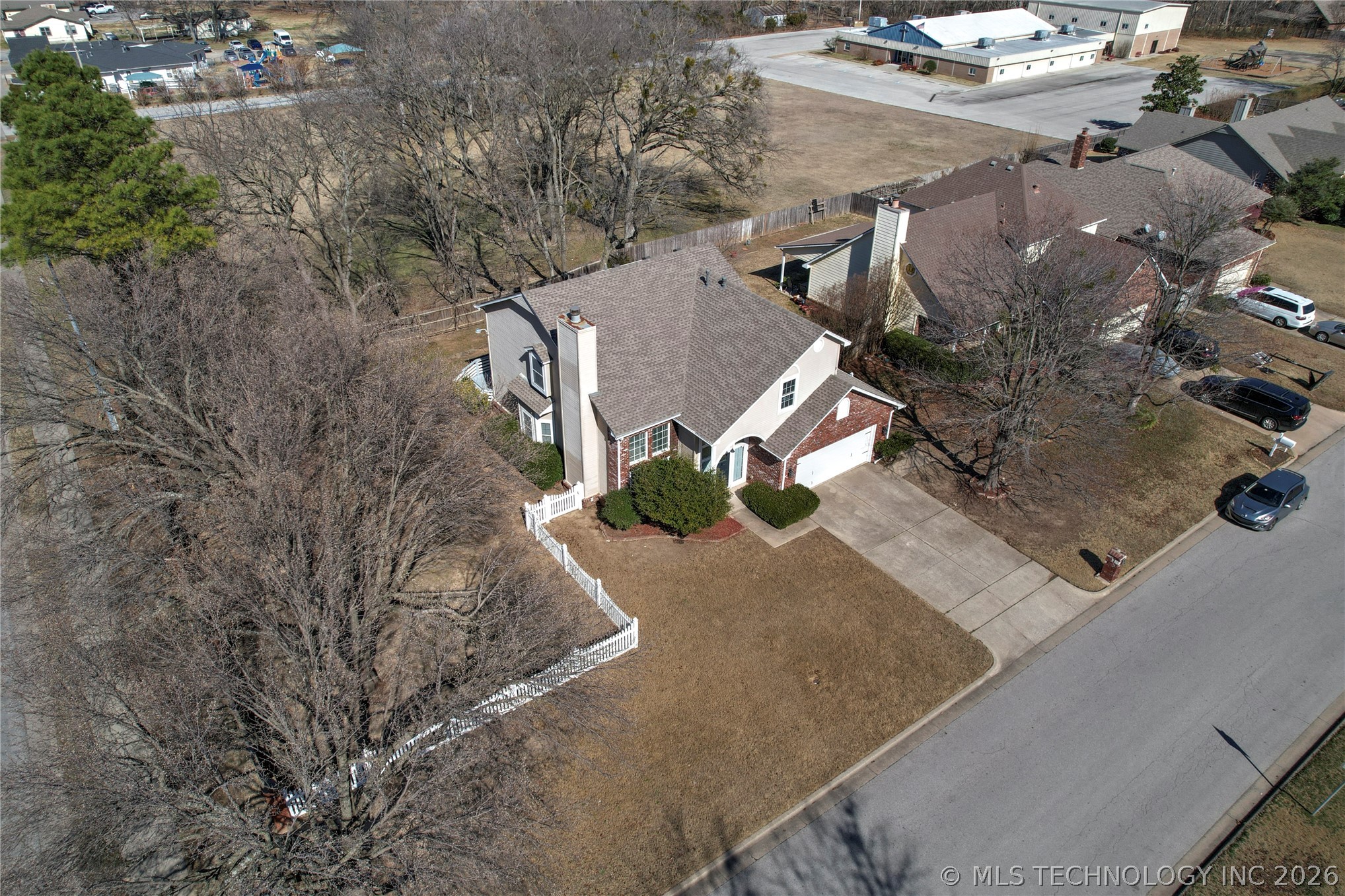 6505 E 78th Street Property Photo 2