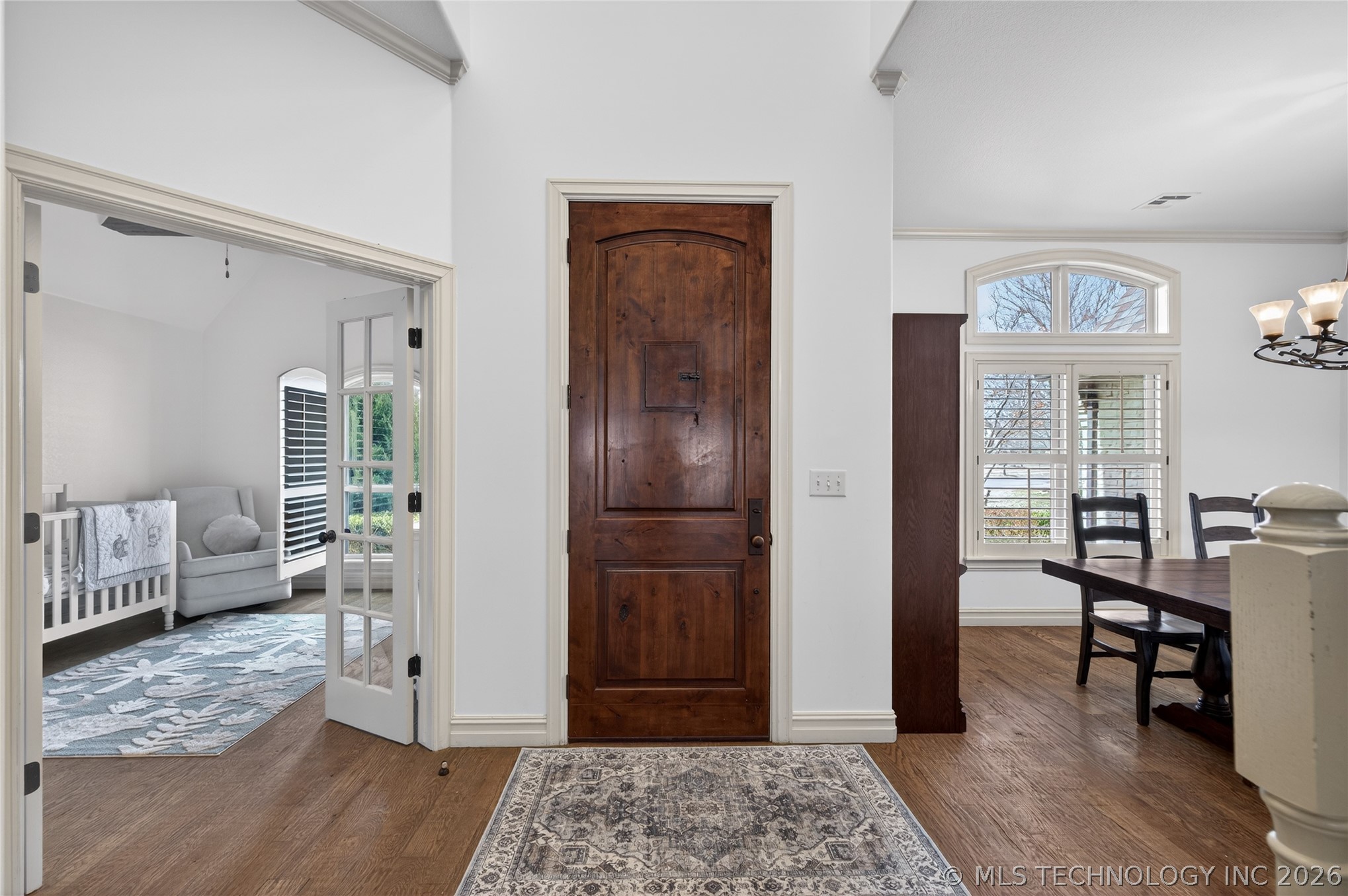 11813 S New Haven Avenue Property Photo 2