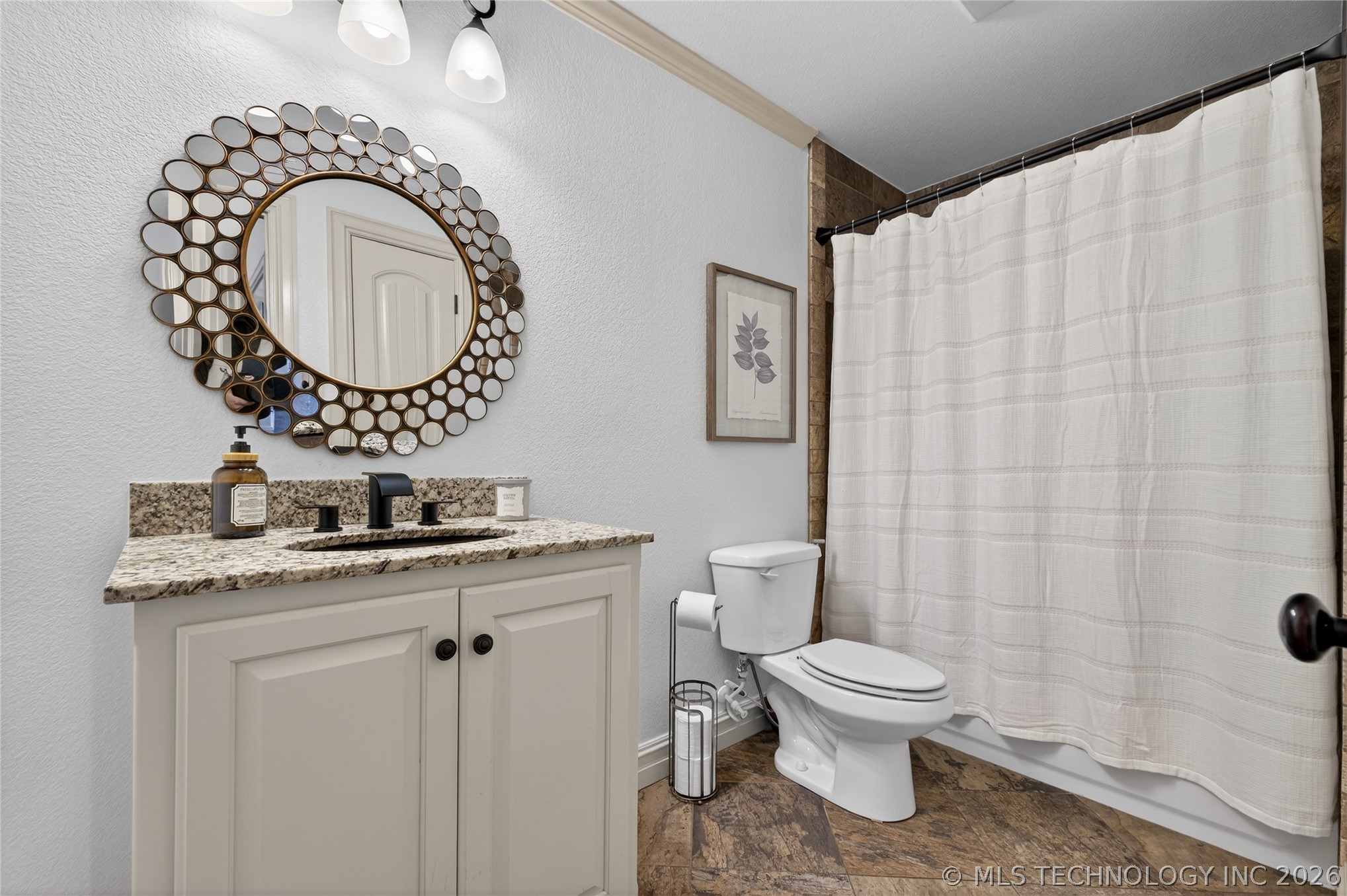 11813 S New Haven Avenue Property Photo 7