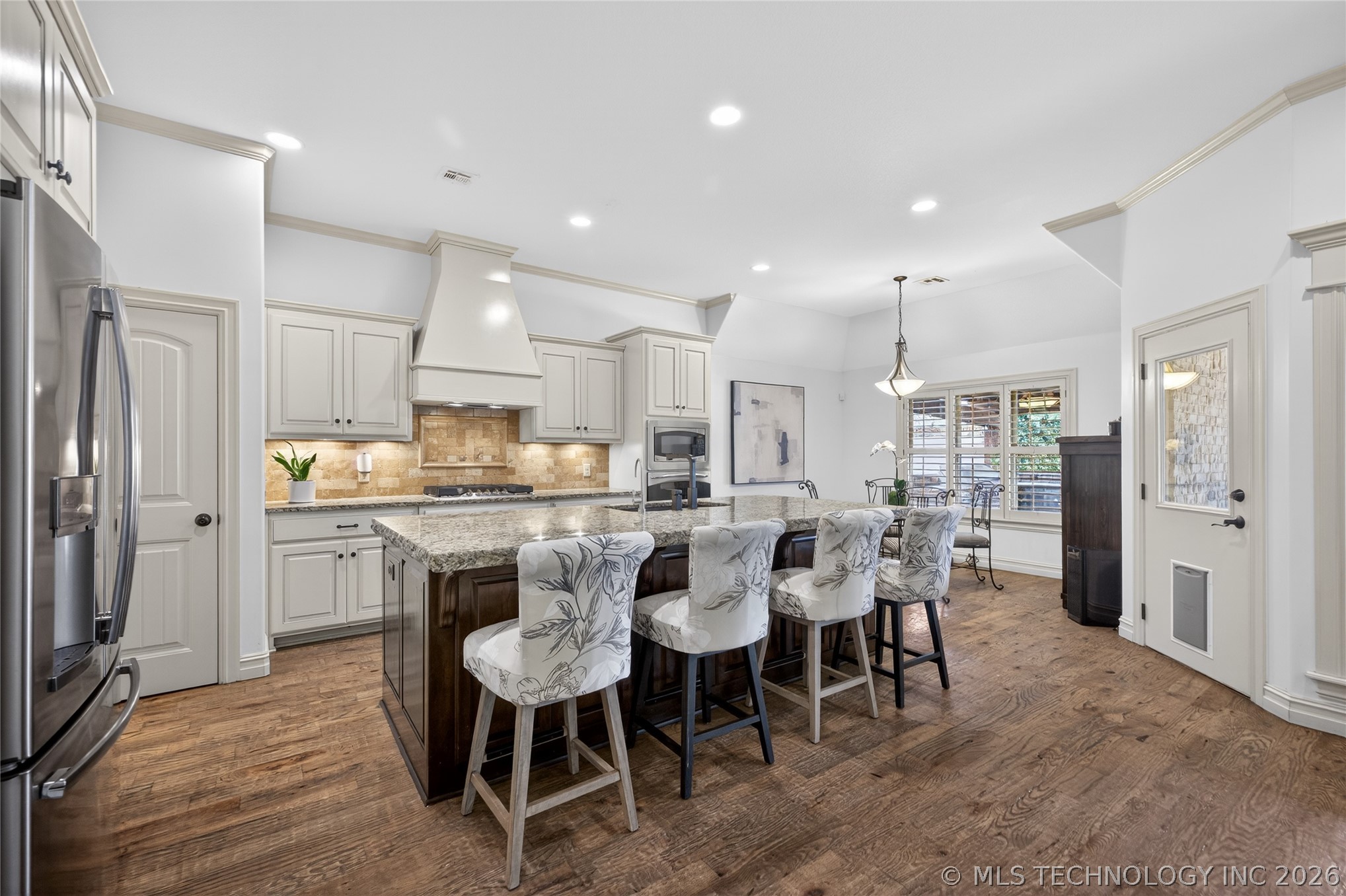 11813 S New Haven Avenue Property Photo 12