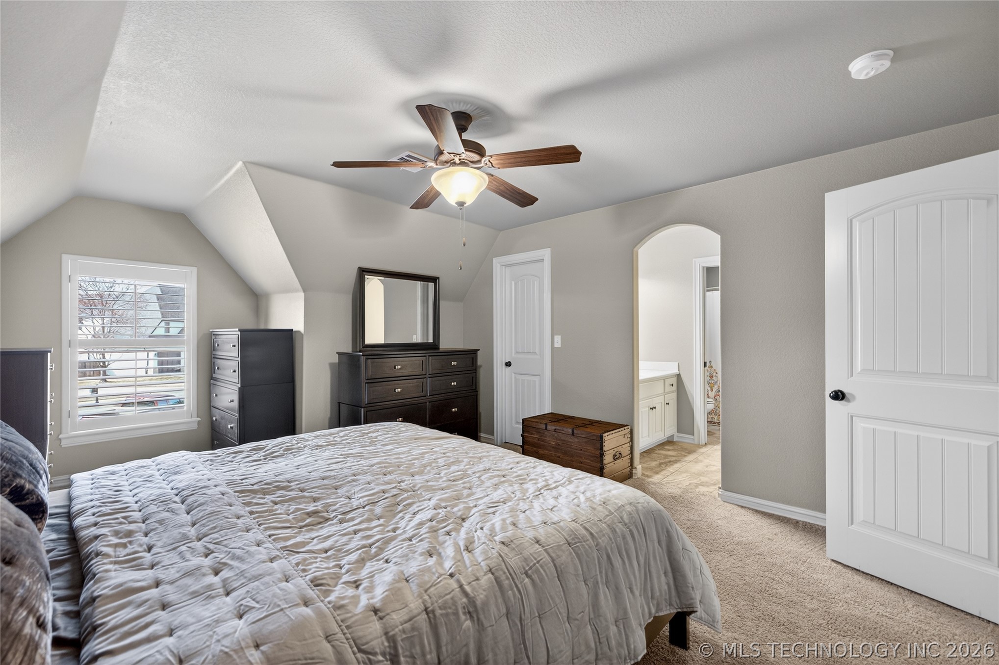11813 S New Haven Avenue Property Photo 26