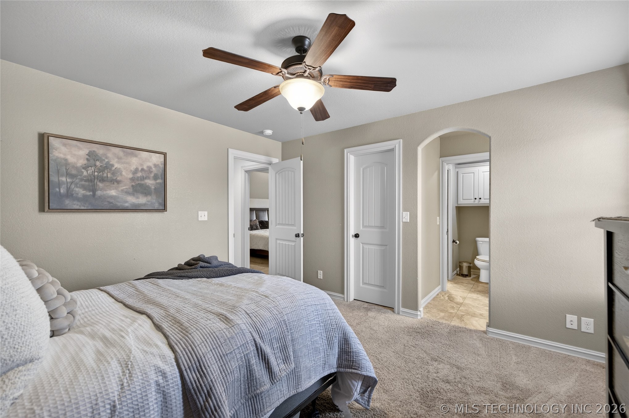 11813 S New Haven Avenue Property Photo 28
