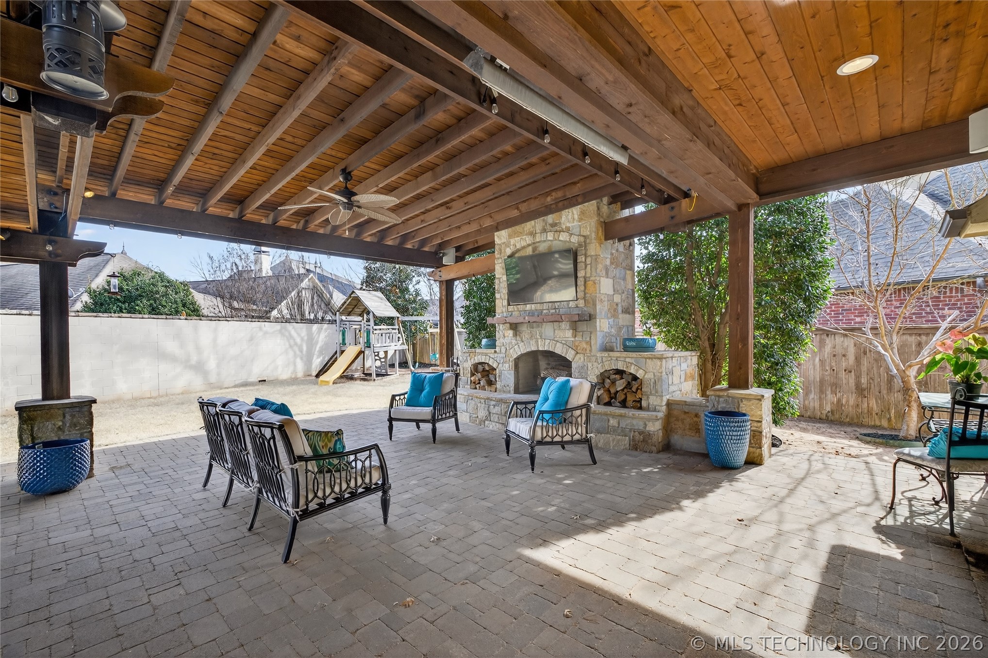 11813 S New Haven Avenue Property Photo 33