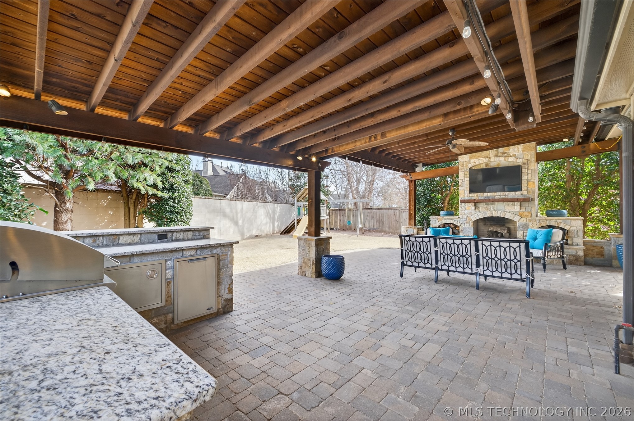 11813 S New Haven Avenue Property Photo 39