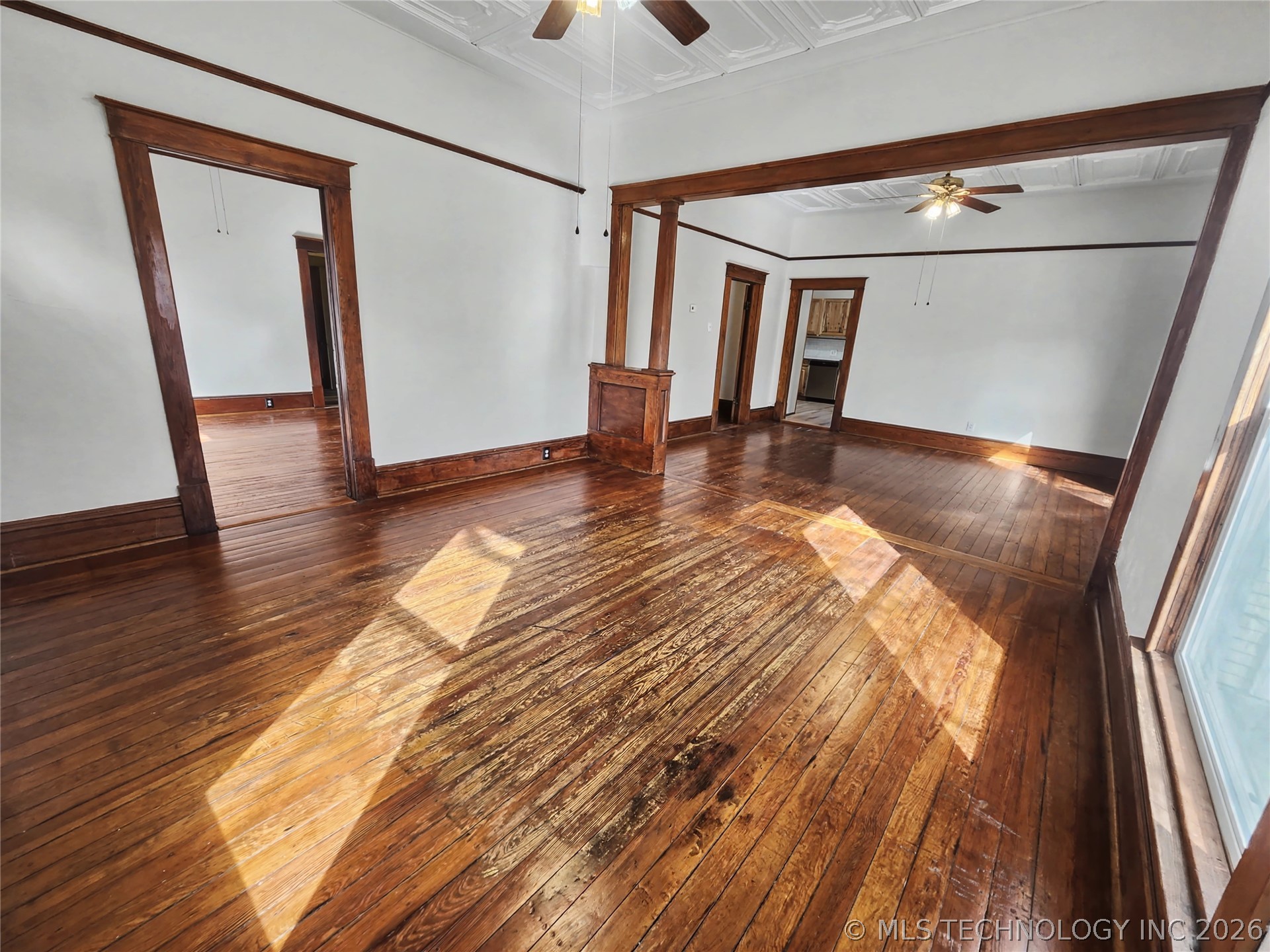 611 Goingsnake Street Property Photo 9