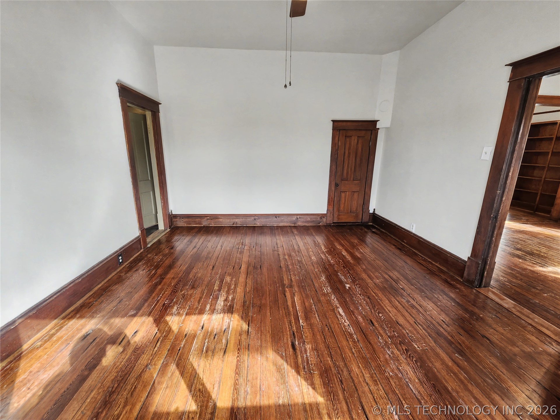 611 Goingsnake Street Property Photo 11