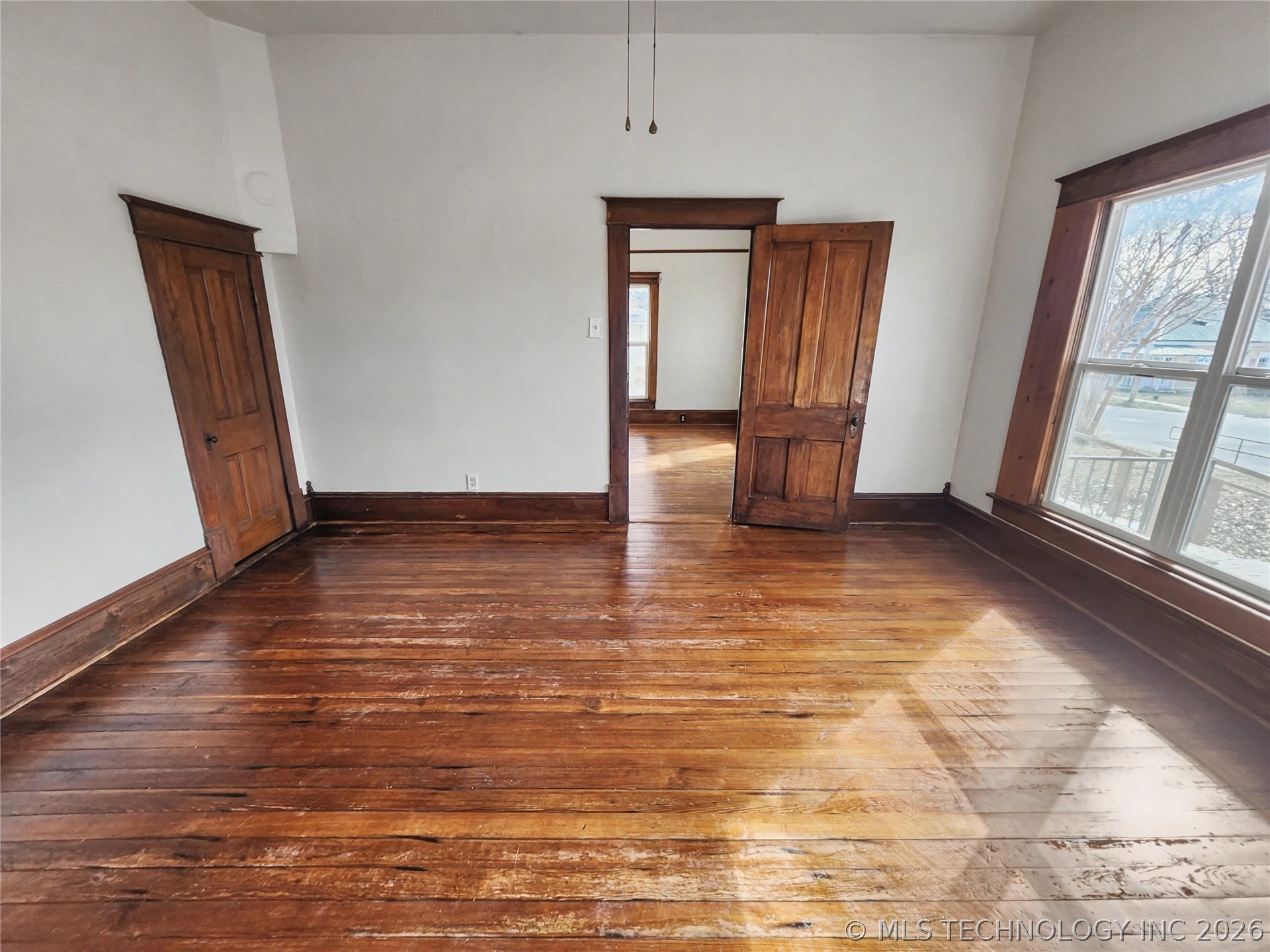 611 Goingsnake Street Property Photo 13