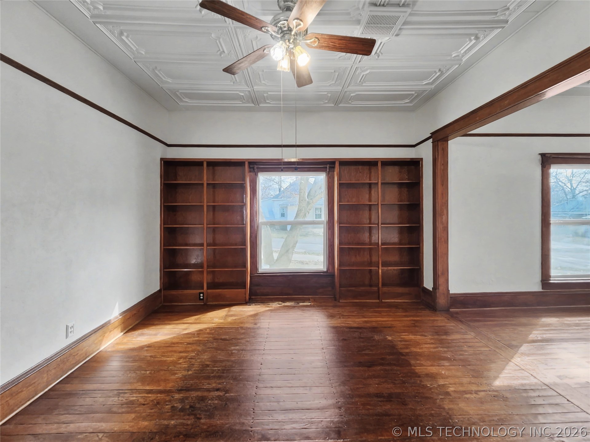 611 Goingsnake Street Property Photo 20
