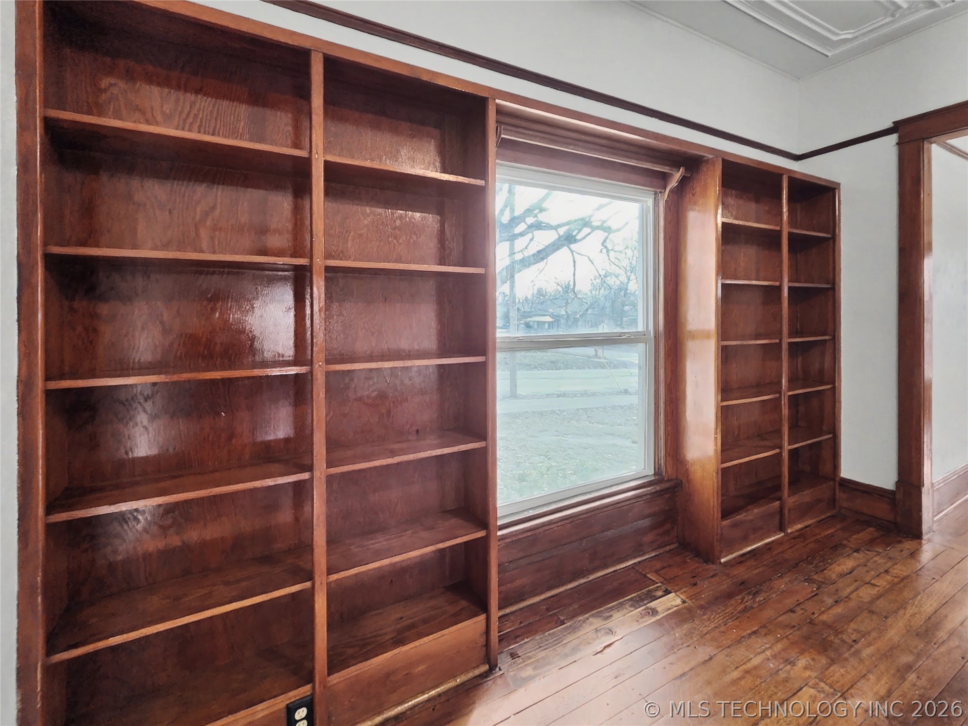 611 Goingsnake Street Property Photo 30