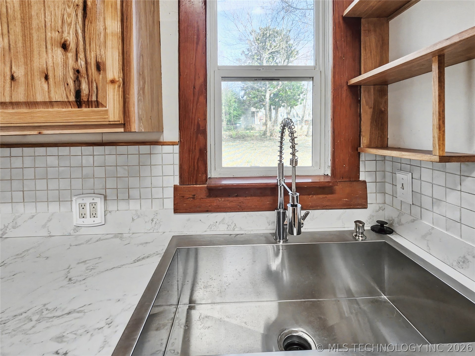 611 Goingsnake Street Property Photo 37