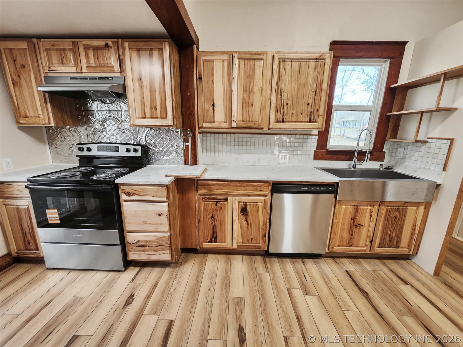 611 Goingsnake Street Property Photo 39