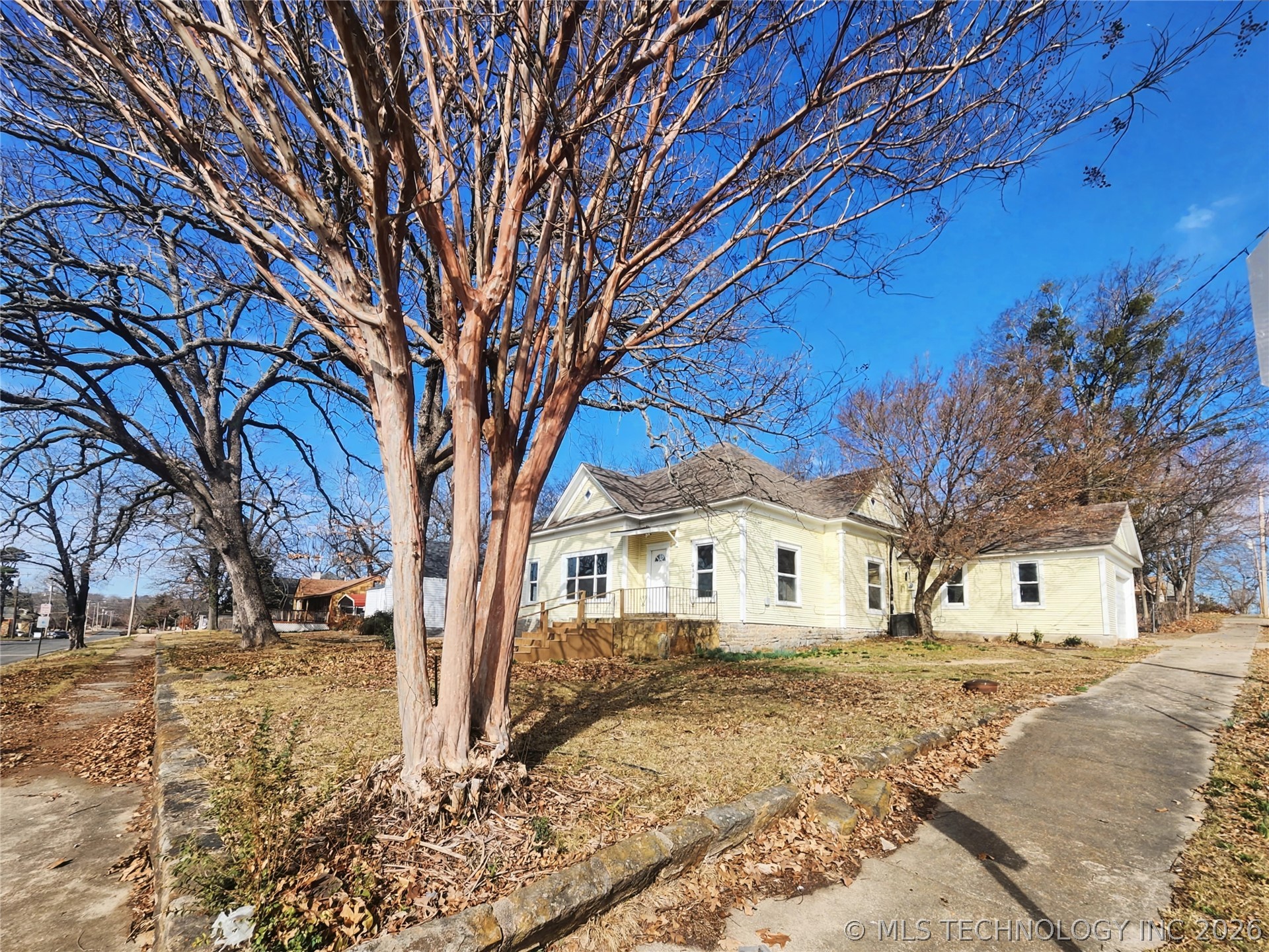 611 Goingsnake Street Property Photo 86