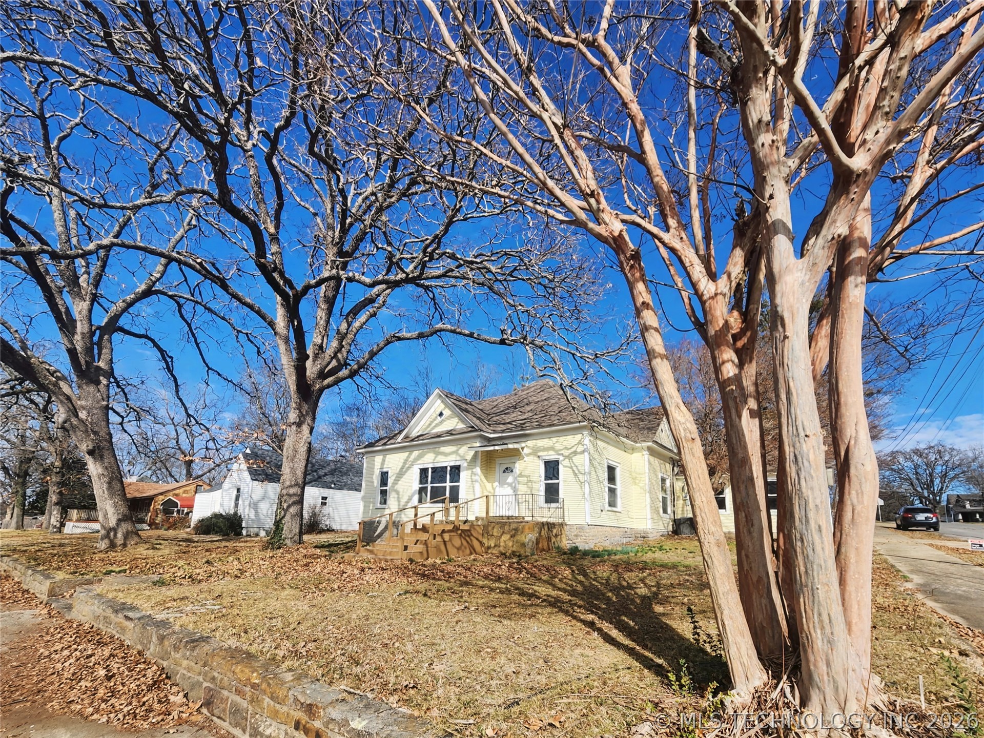 611 Goingsnake Street Property Photo 87