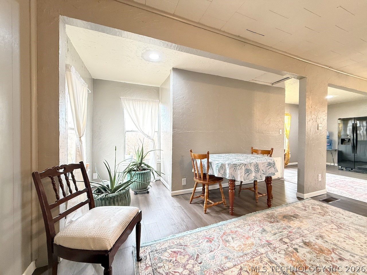 110 W Lakeshore Drive Property Photo 11