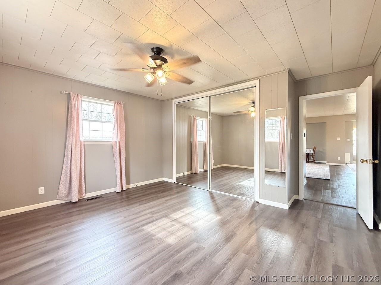 110 W Lakeshore Drive Property Photo 24