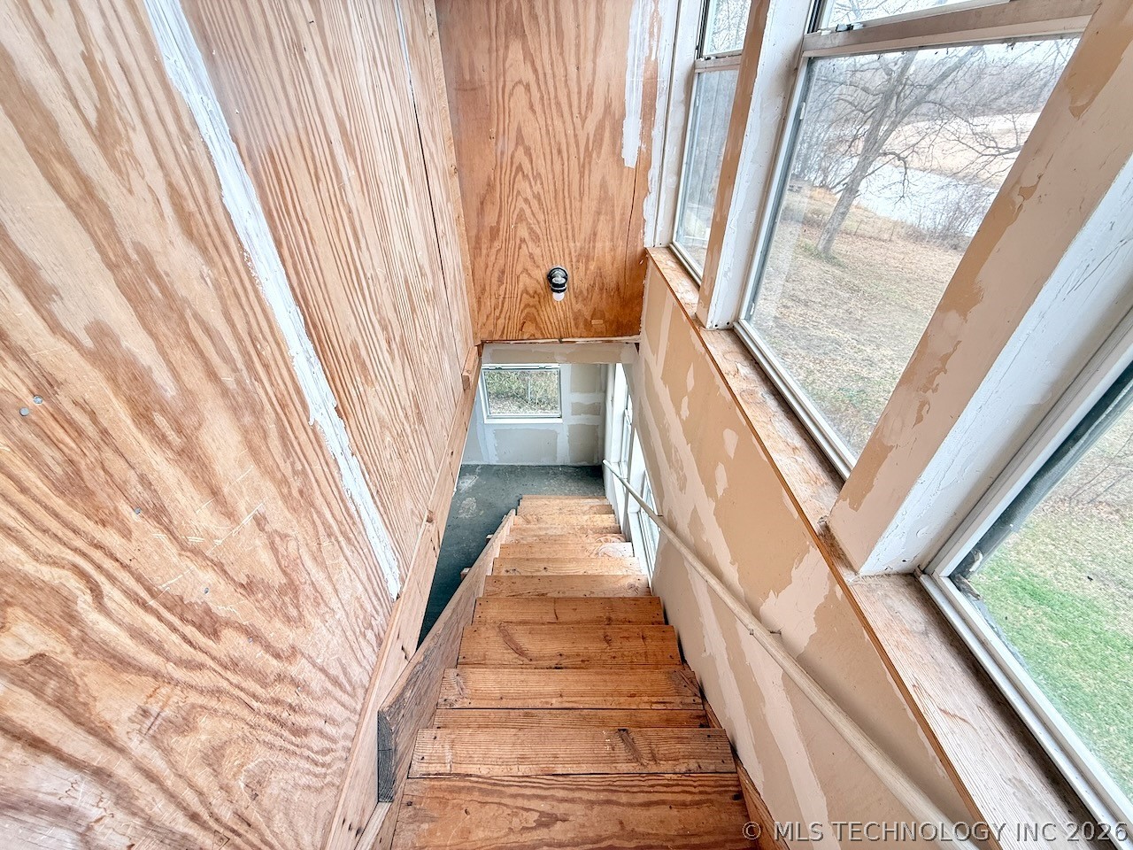 110 W Lakeshore Drive Property Photo 42