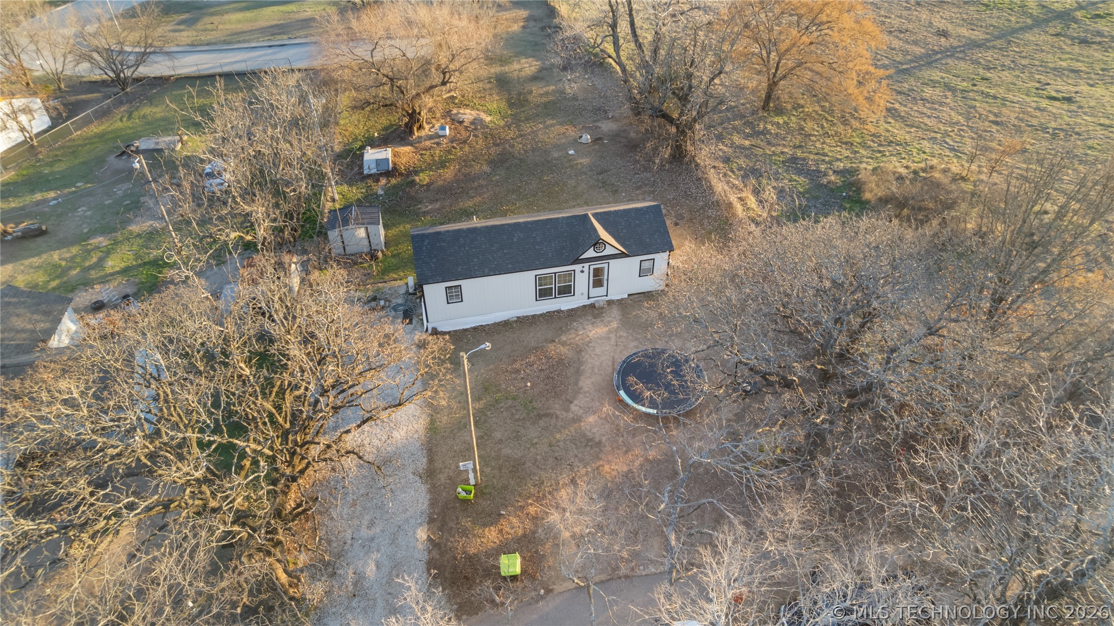 229 W Tower Property Photo 12