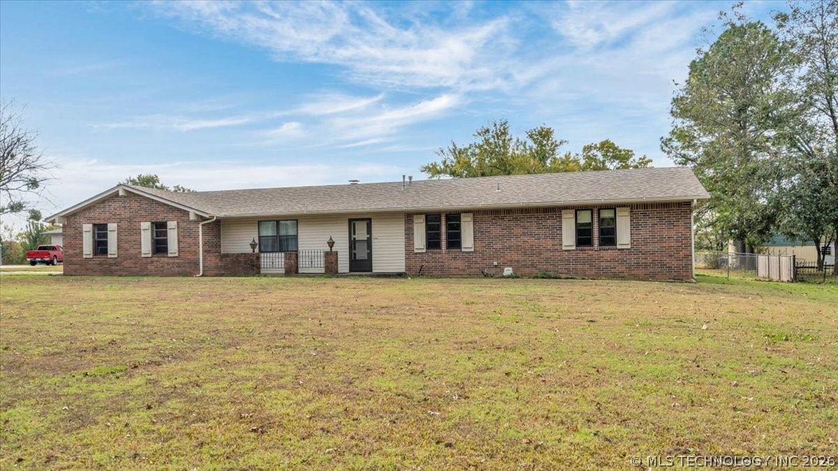 7212 E Battenfield Drive Property Photo 1