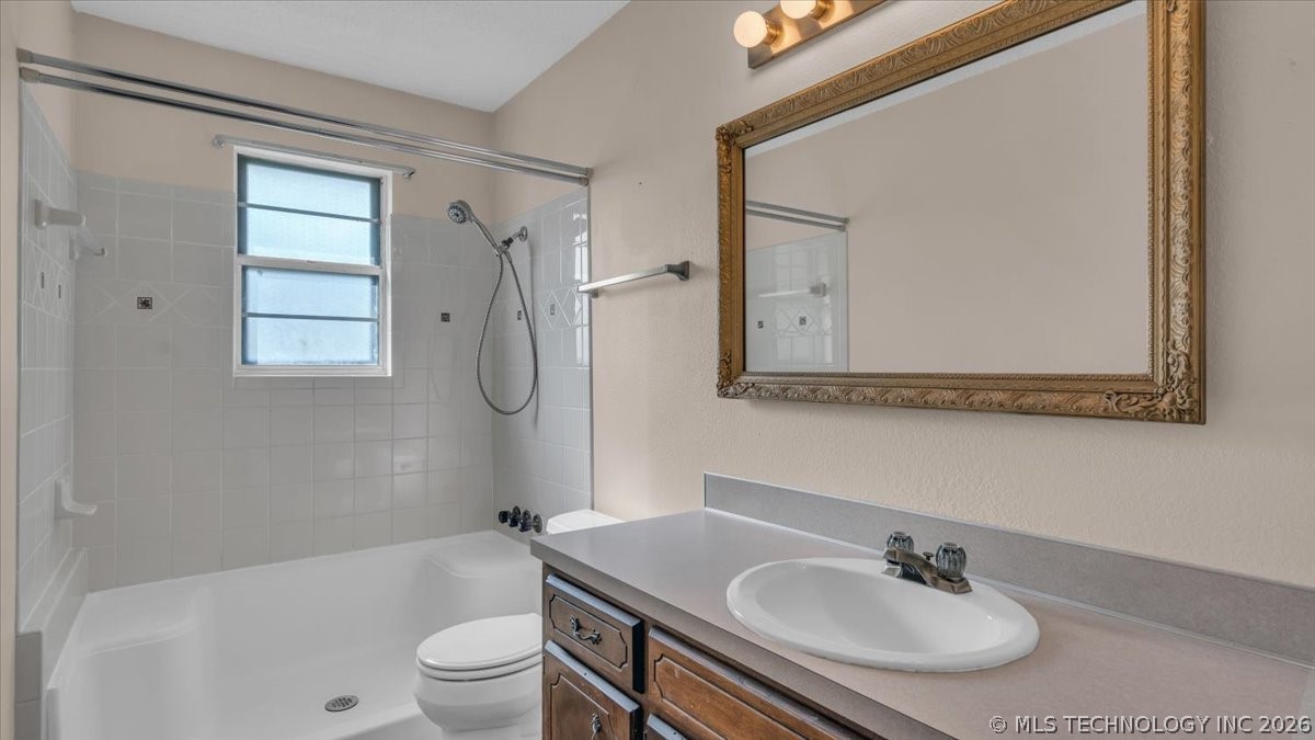 7212 E Battenfield Drive Property Photo 16