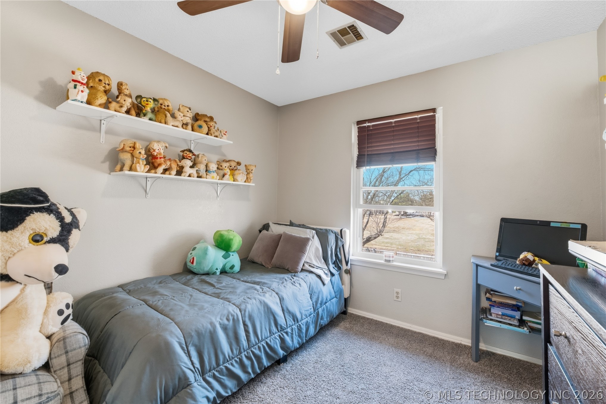 7209 S Peach Avenue Property Photo 22