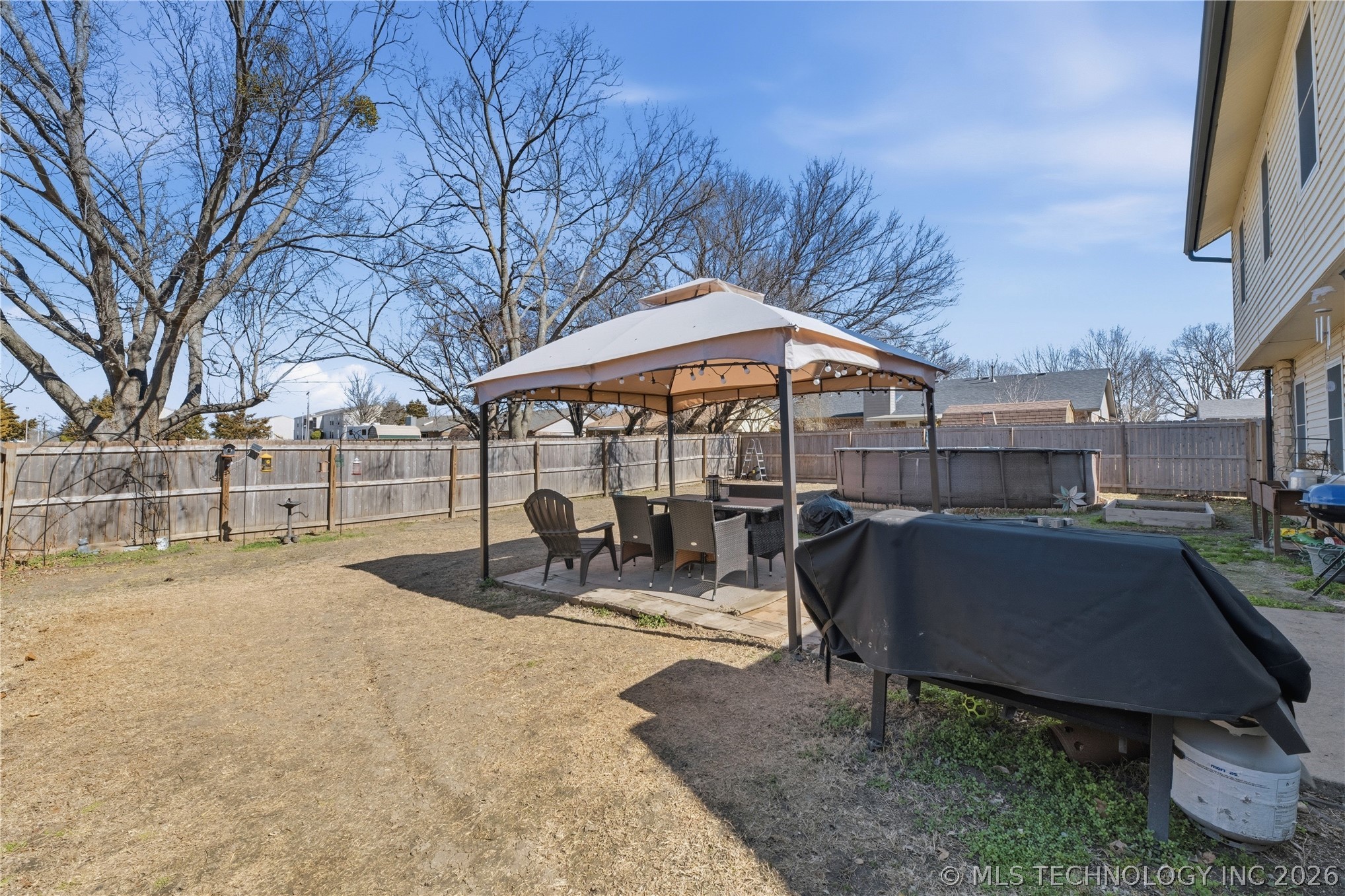 7209 S Peach Avenue Property Photo 26
