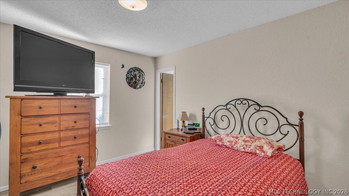 4009 S Maple Avenue Property Photo 16
