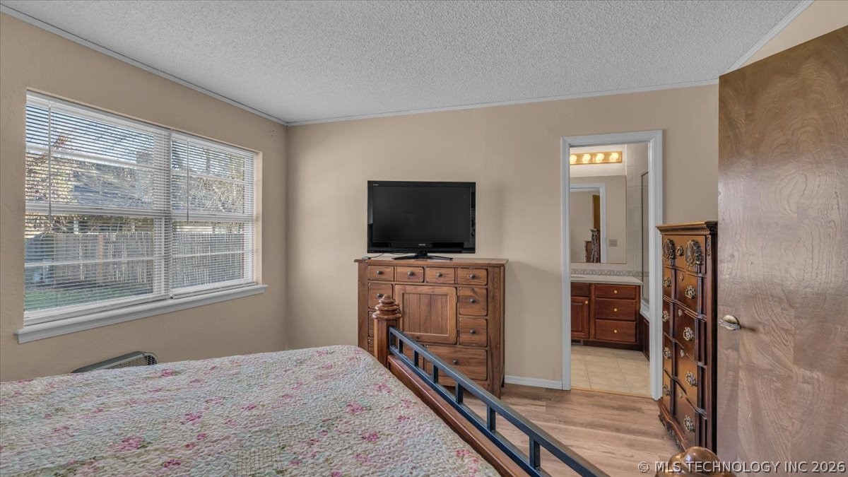 4009 S Maple Avenue Property Photo 18