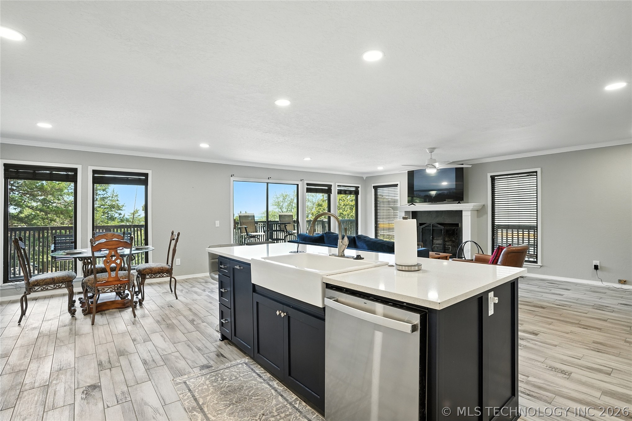 42 Diamond Head Drive 42 Property Photo 3
