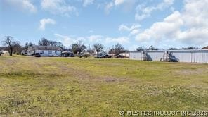 121 Davis Property Photo 34