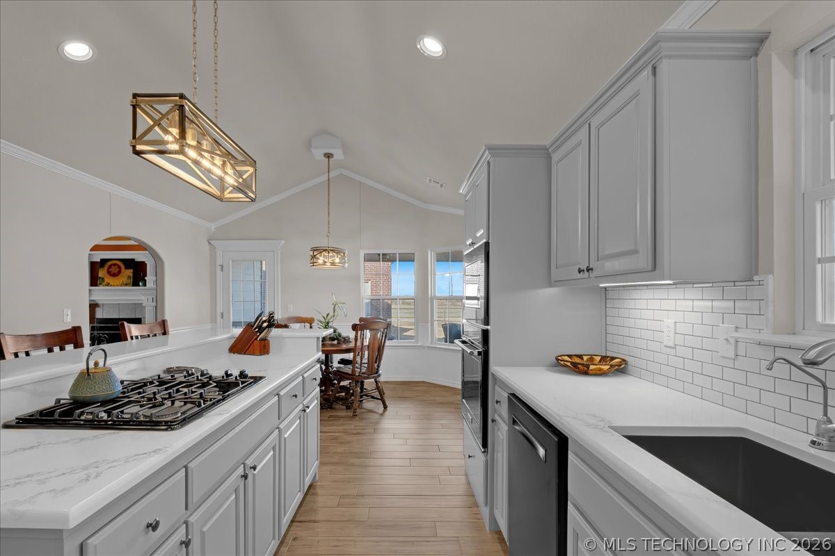 7107 E 150th Street North Property Photo 11