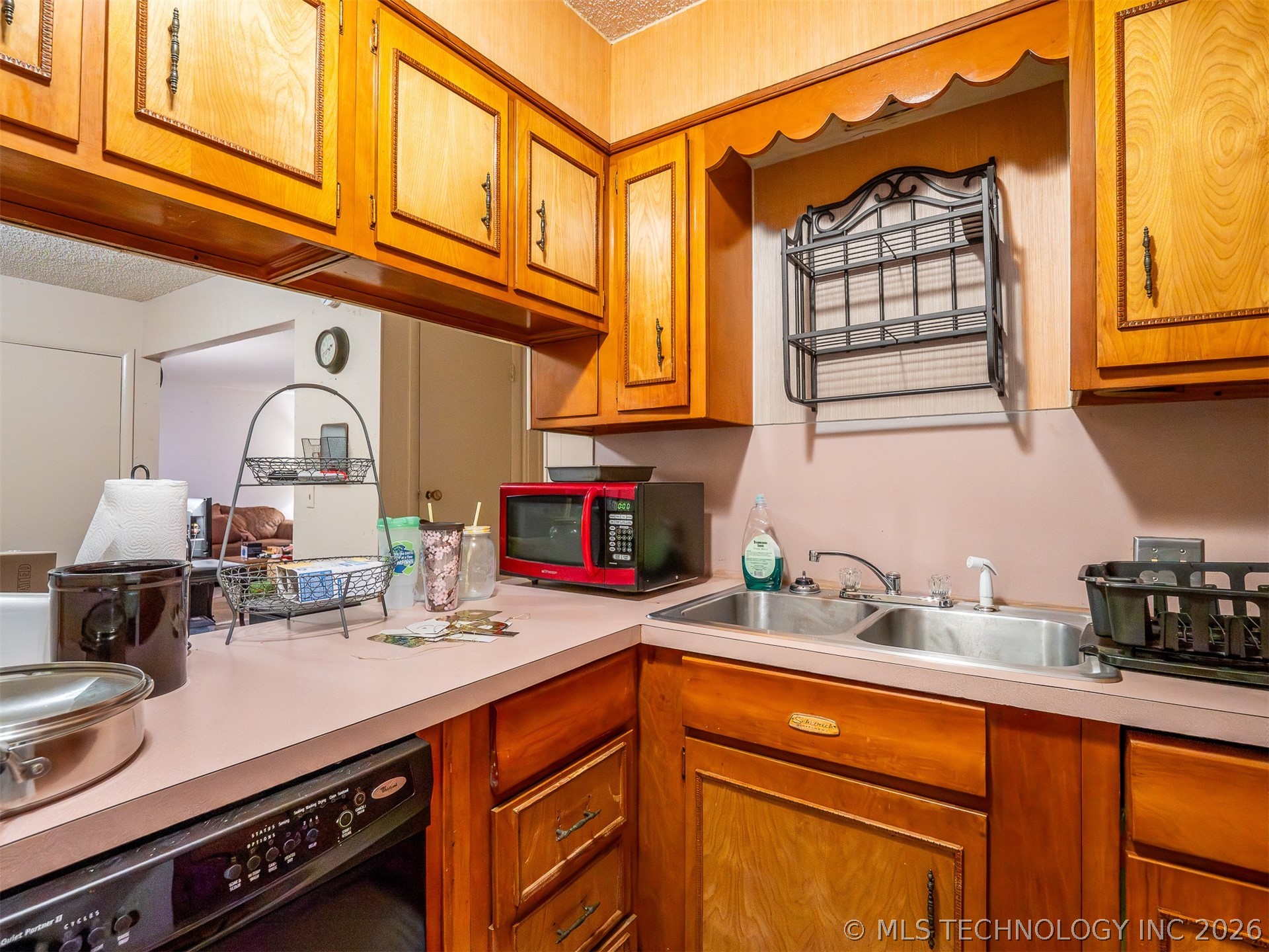 701 Macarthur Lane Property Photo 10