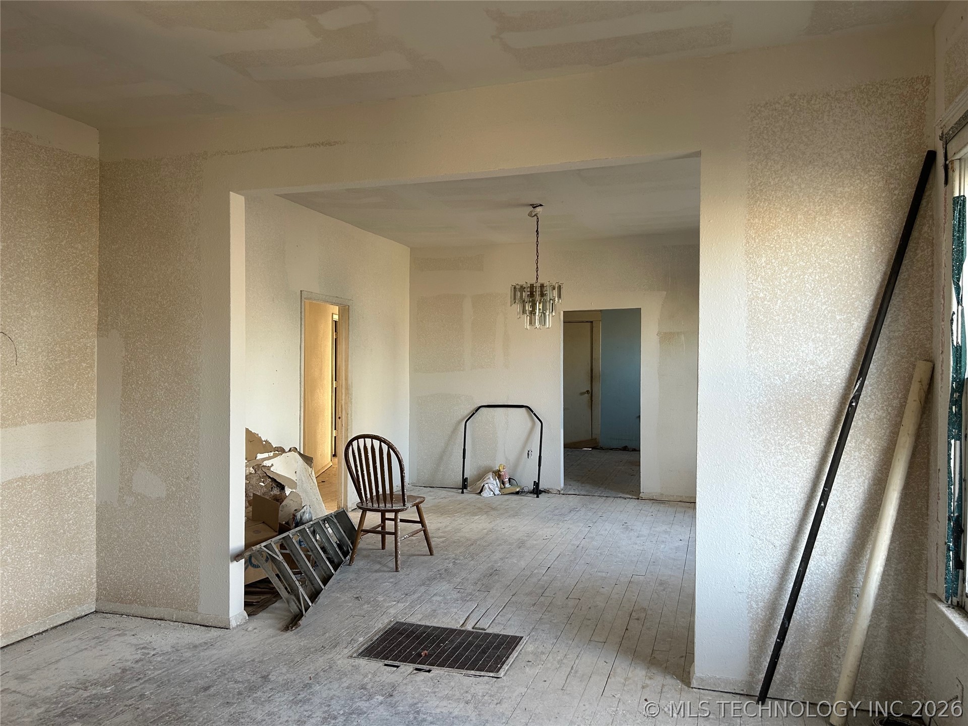 121 N P. Street Property Photo 2