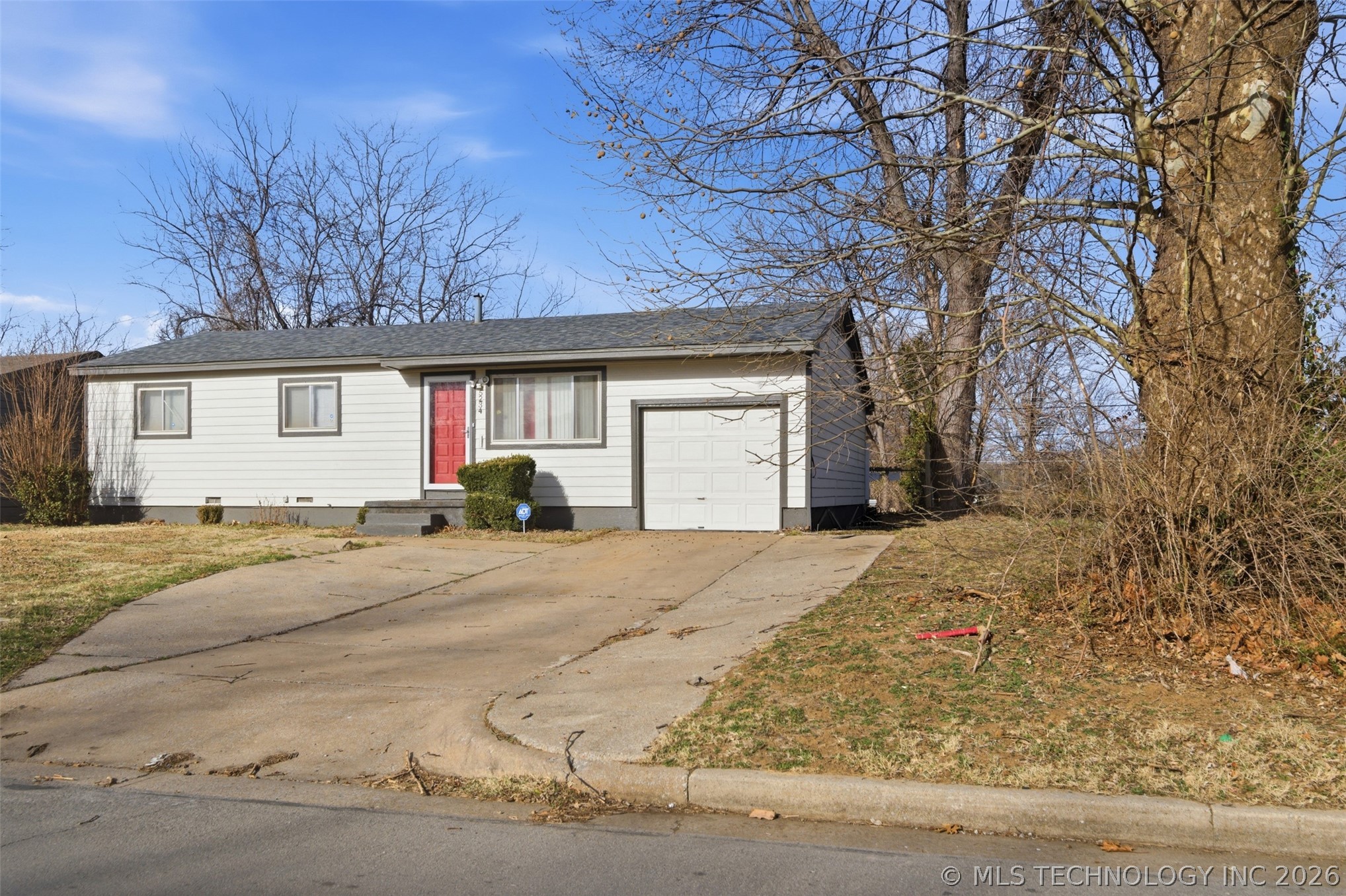 5234 N Kenosha Avenue Property Photo 3