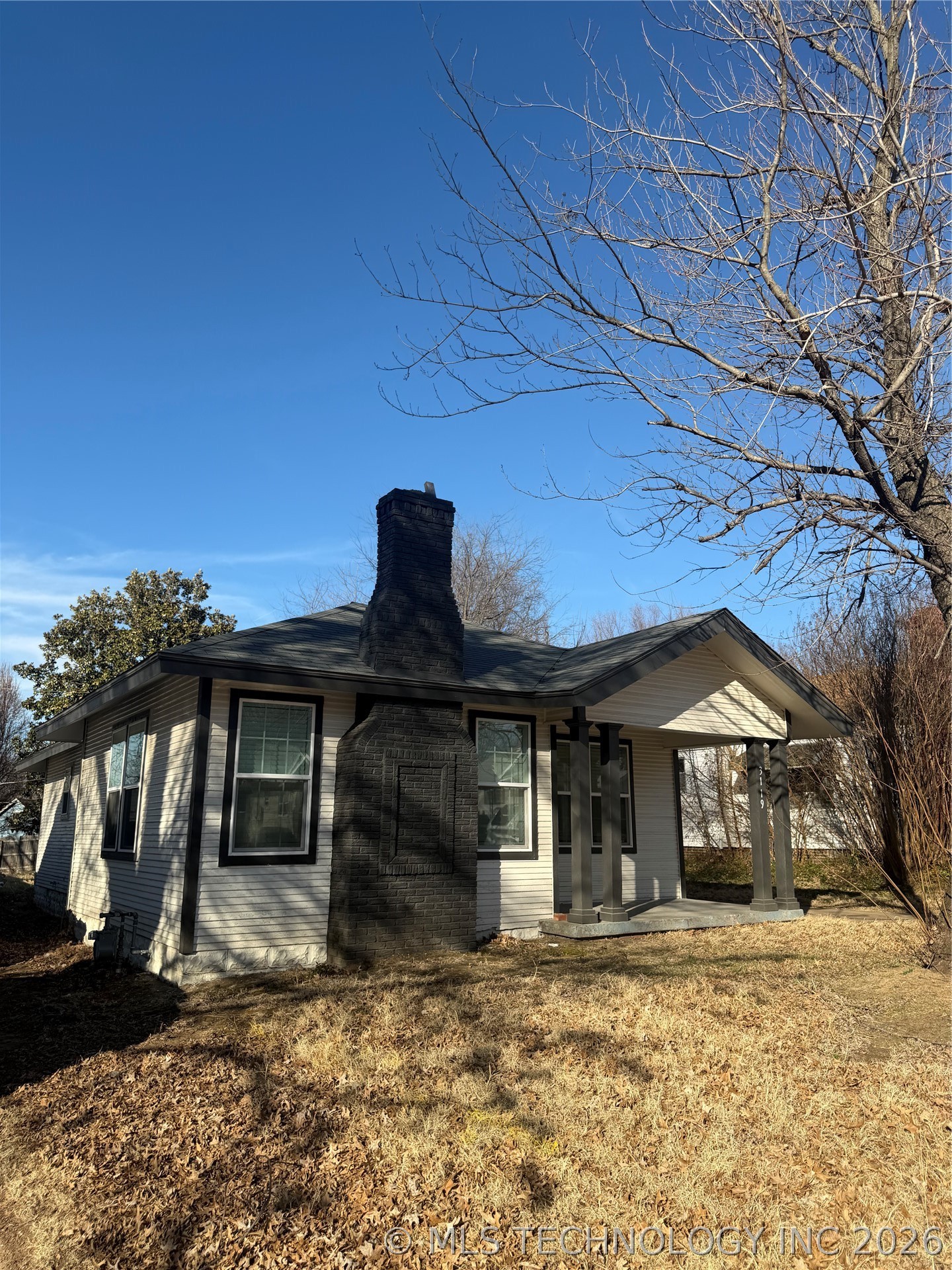 3119 E 3rd Street Property Photo 4