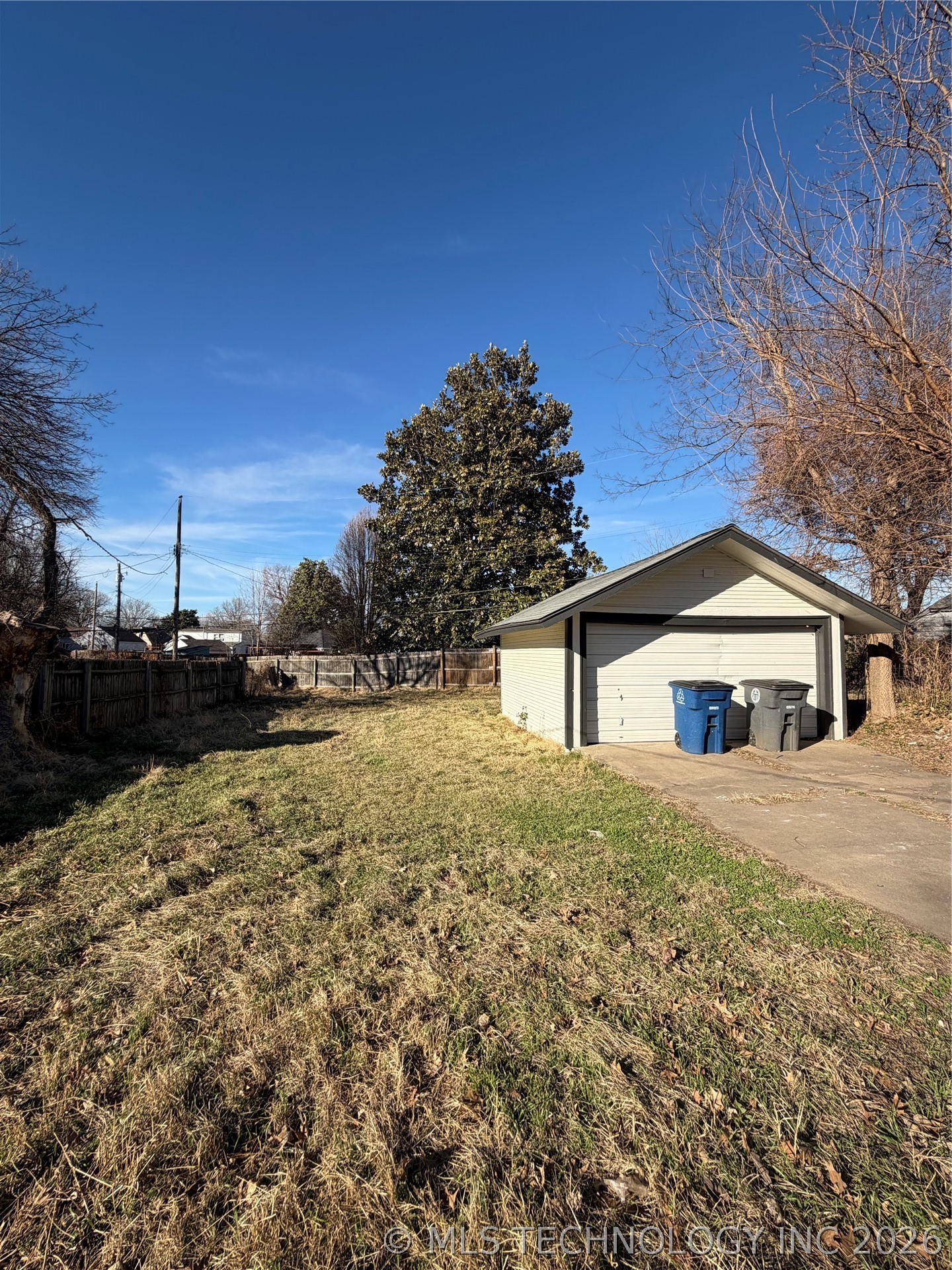 3119 E 3rd Street Property Photo 10