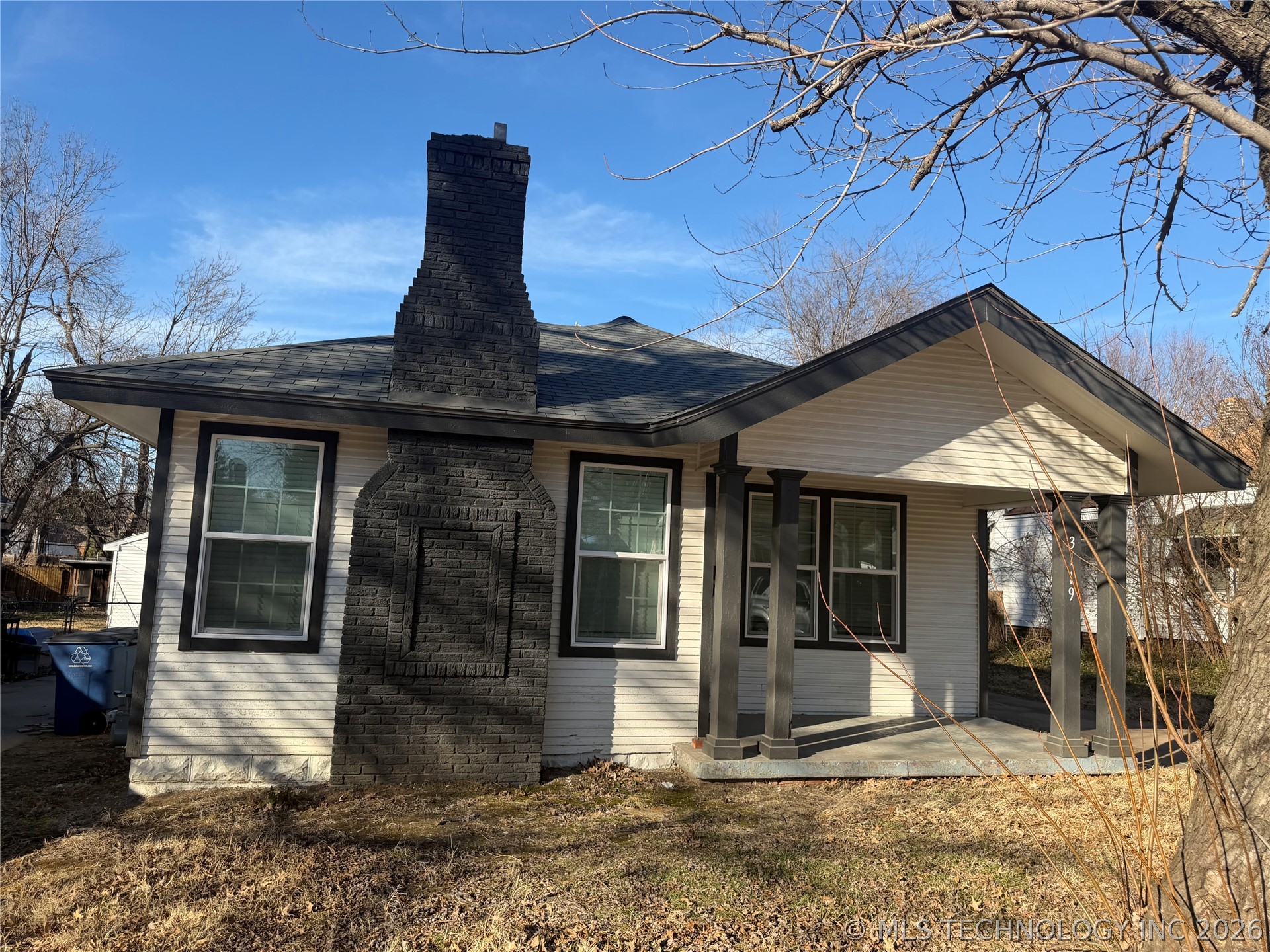 3119 E 3rd Street Property Photo 14