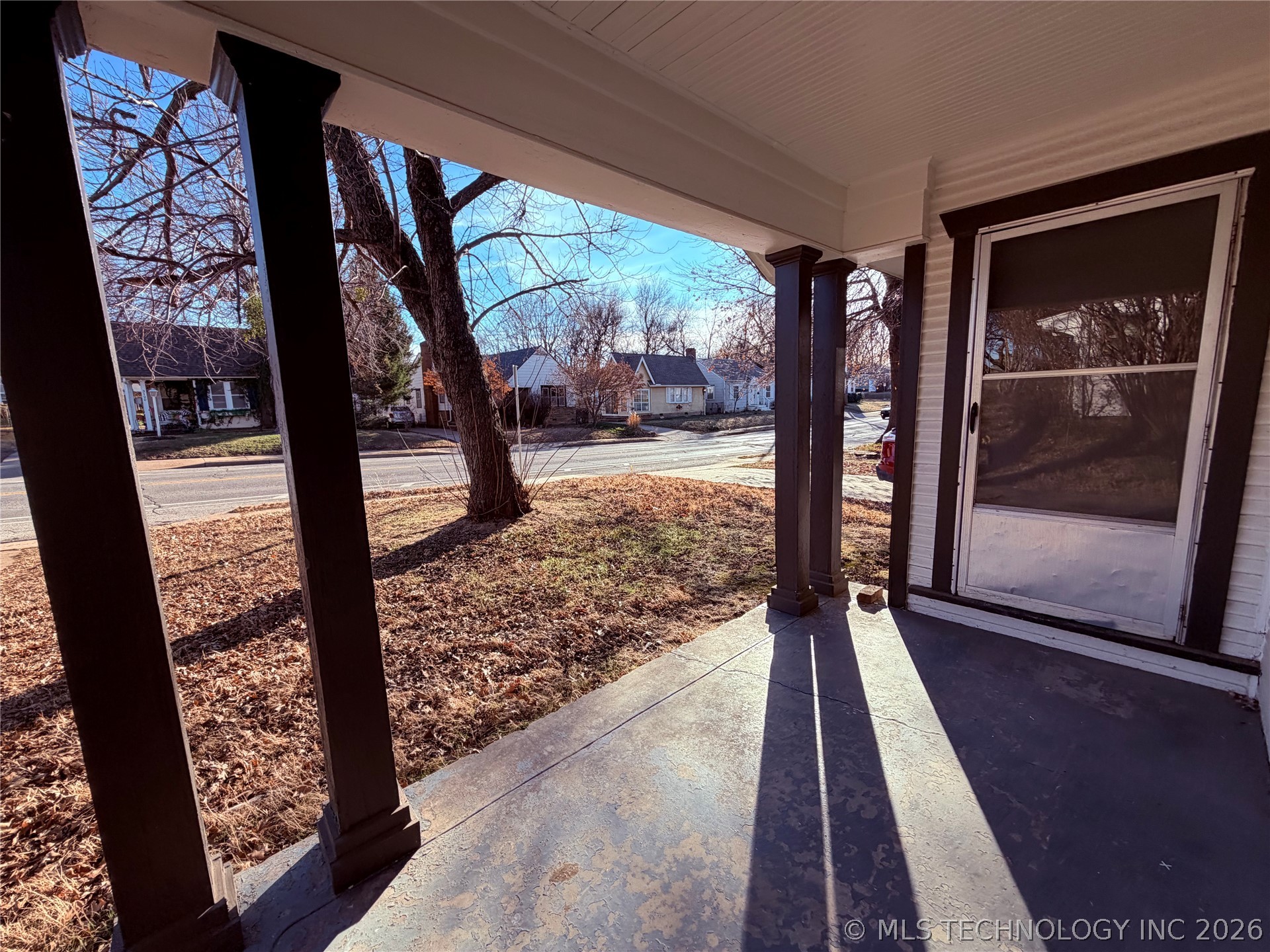 3119 E 3rd Street Property Photo 48