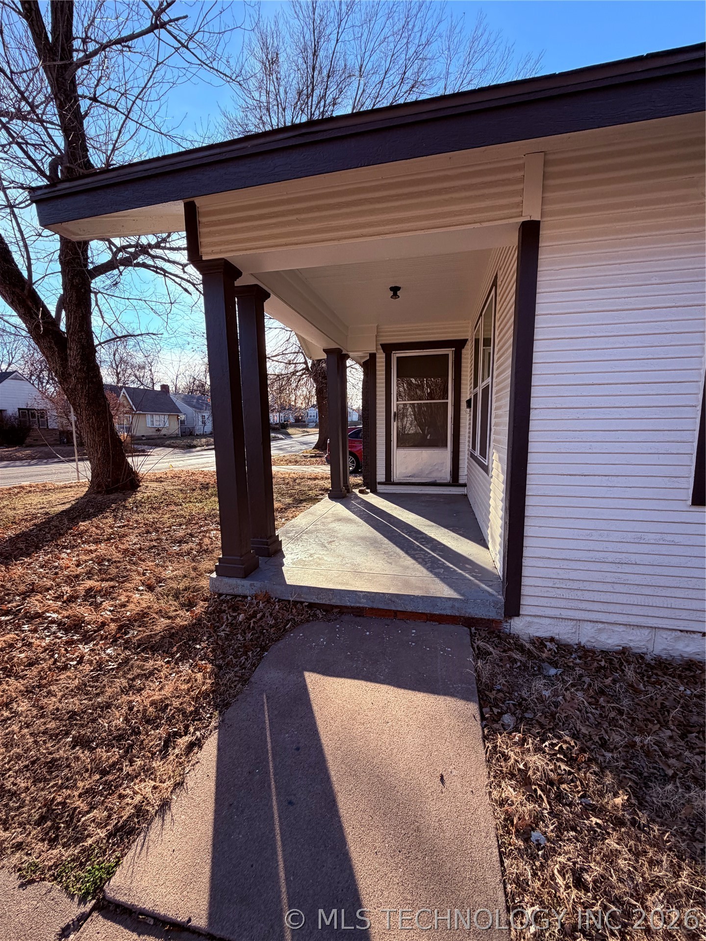 3119 E 3rd Street Property Photo 49