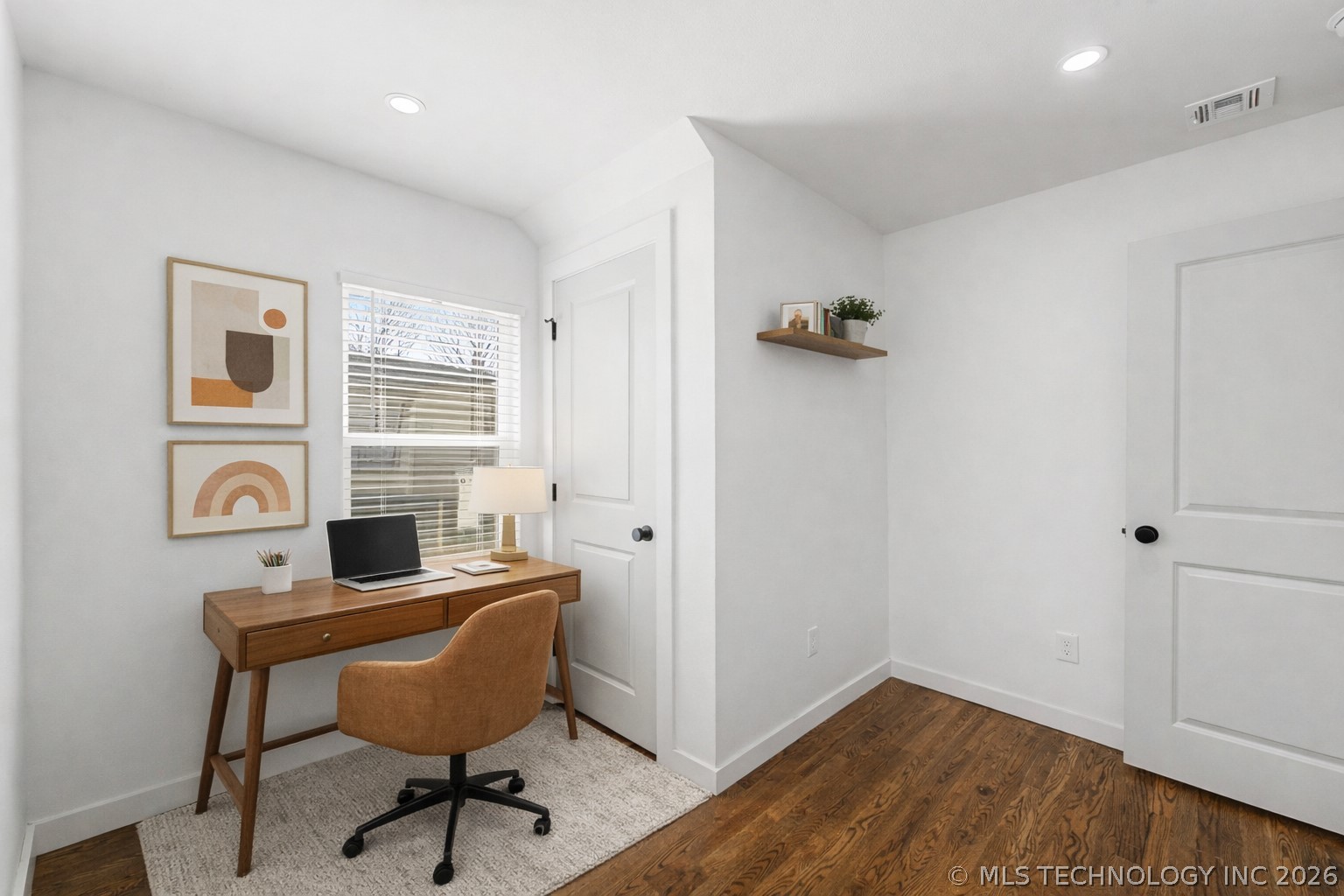 1337 N Boston Place Property Photo 5