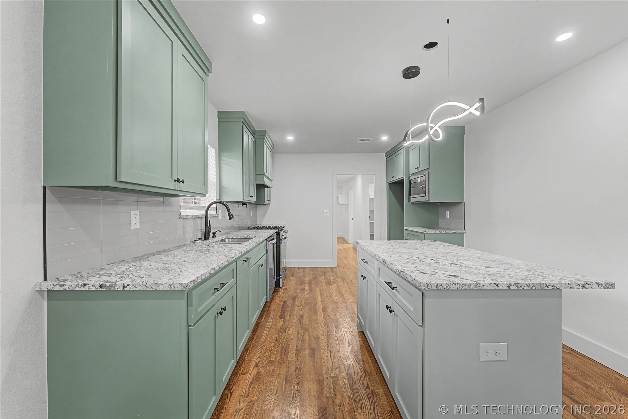 1337 N Boston Place Property Photo 10