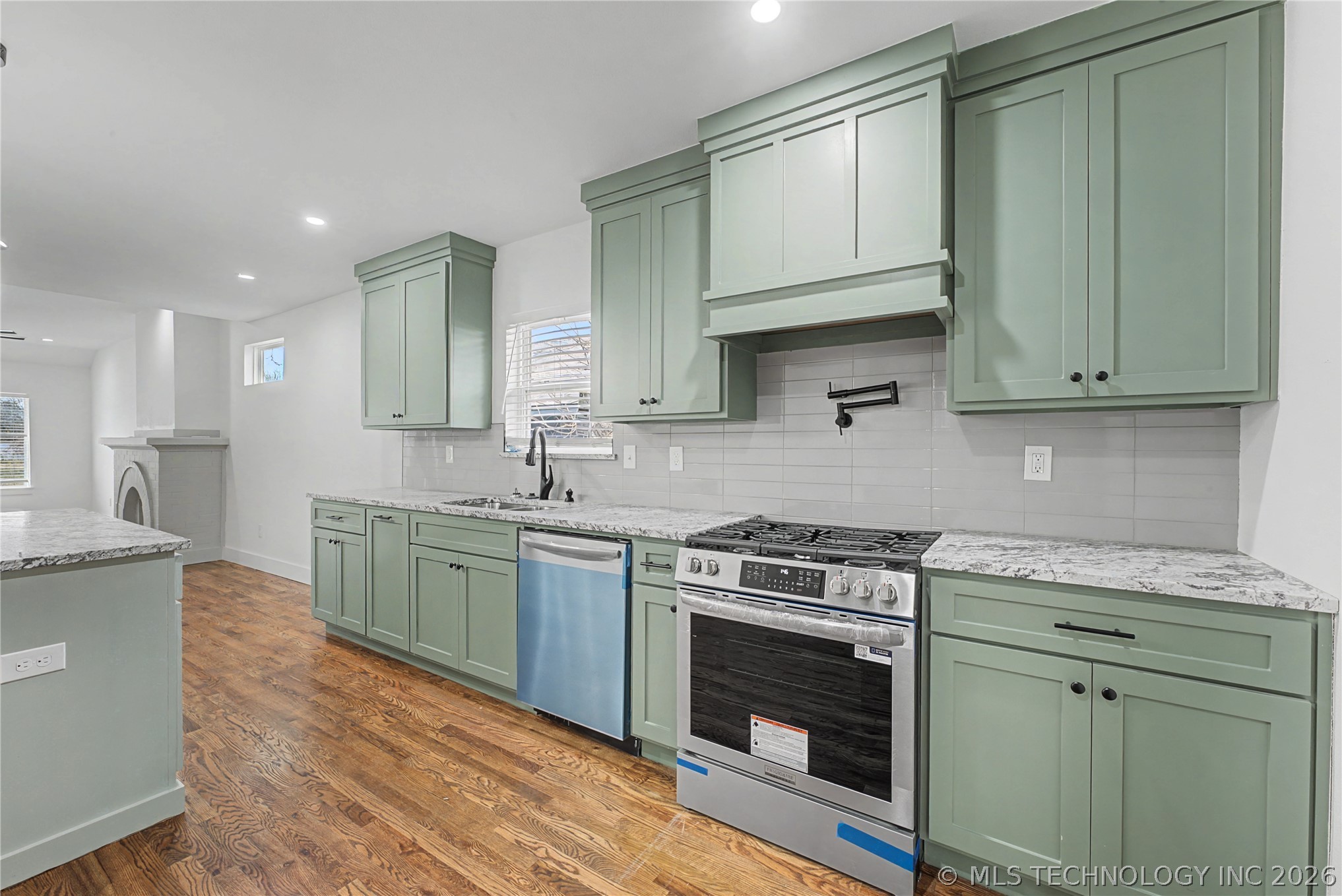 1337 N Boston Place Property Photo 12