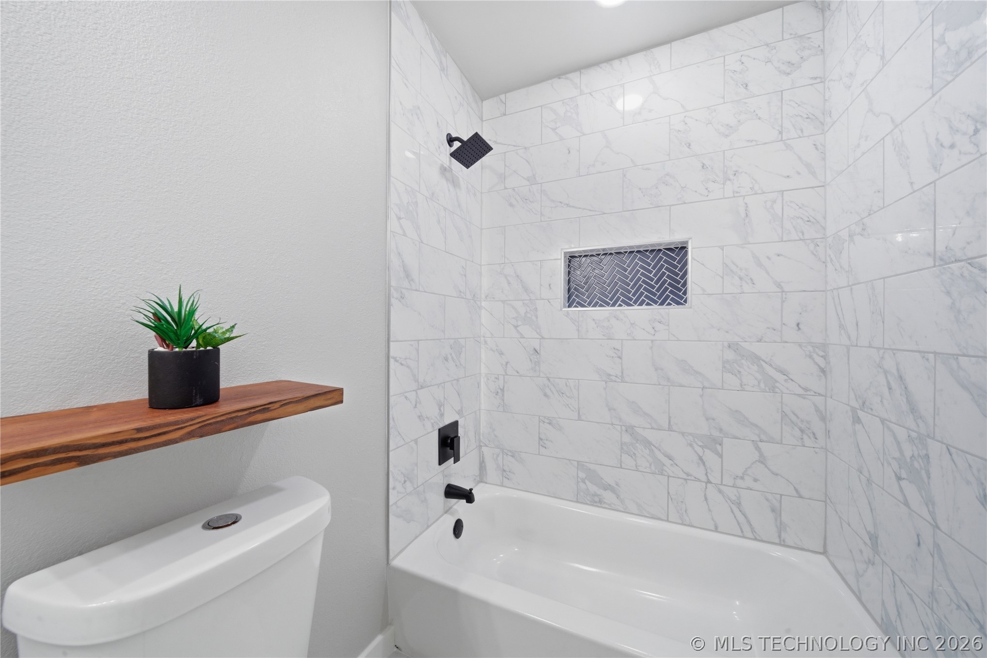 2301 Denver Street Property Photo 24