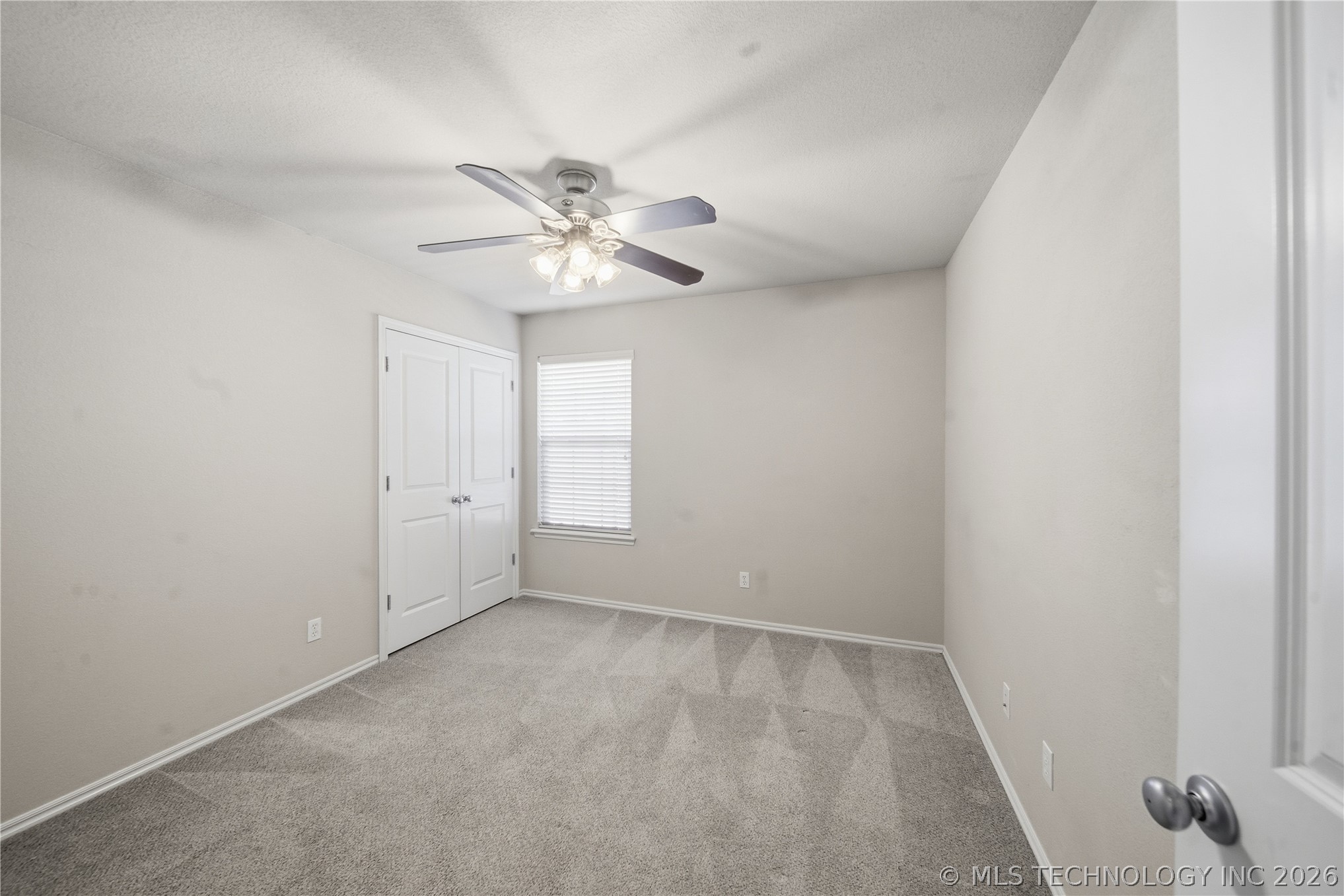 11602 S Mulberry Lane Property Photo 17