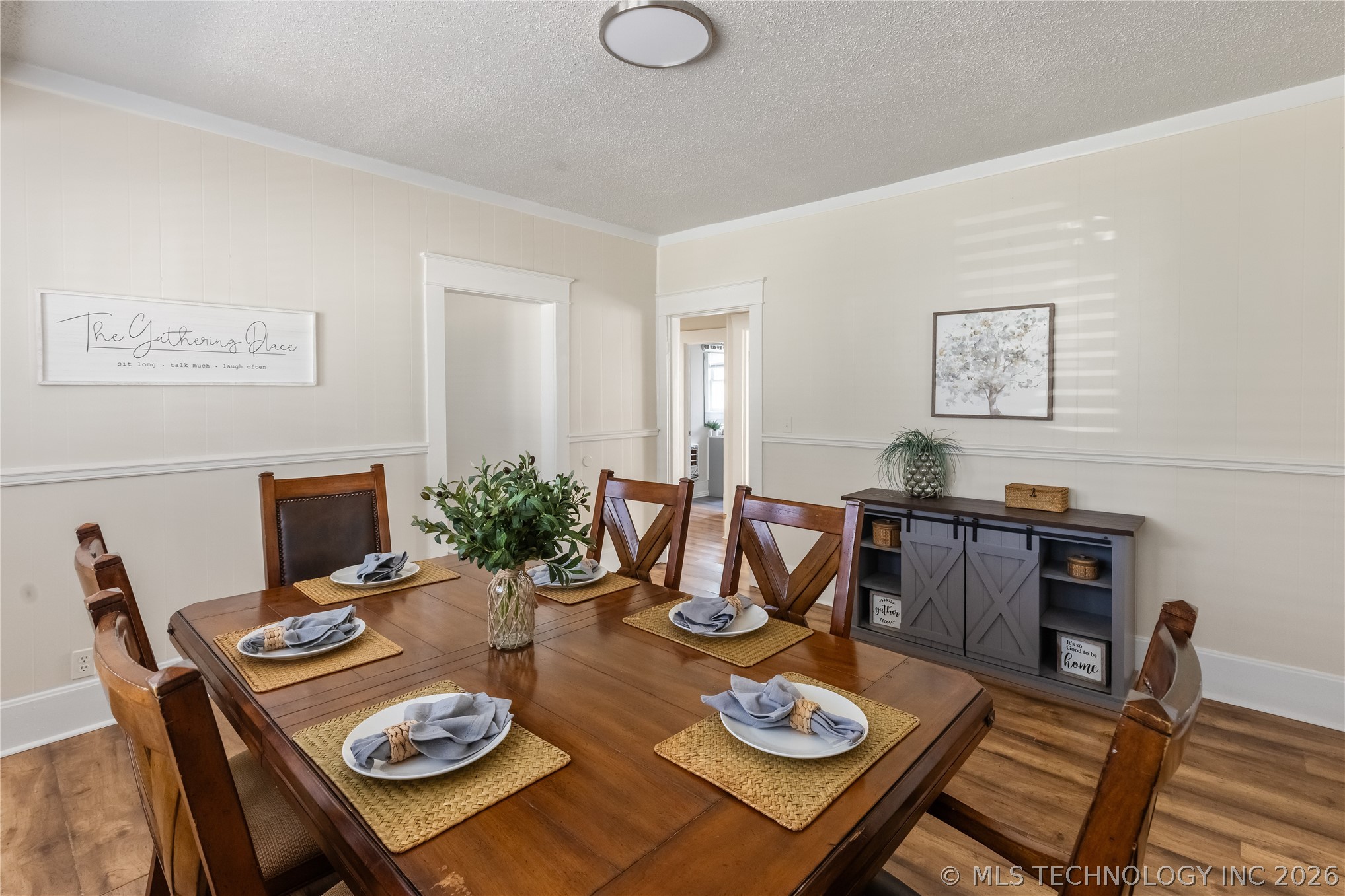 706 D Nw Property Photo 7